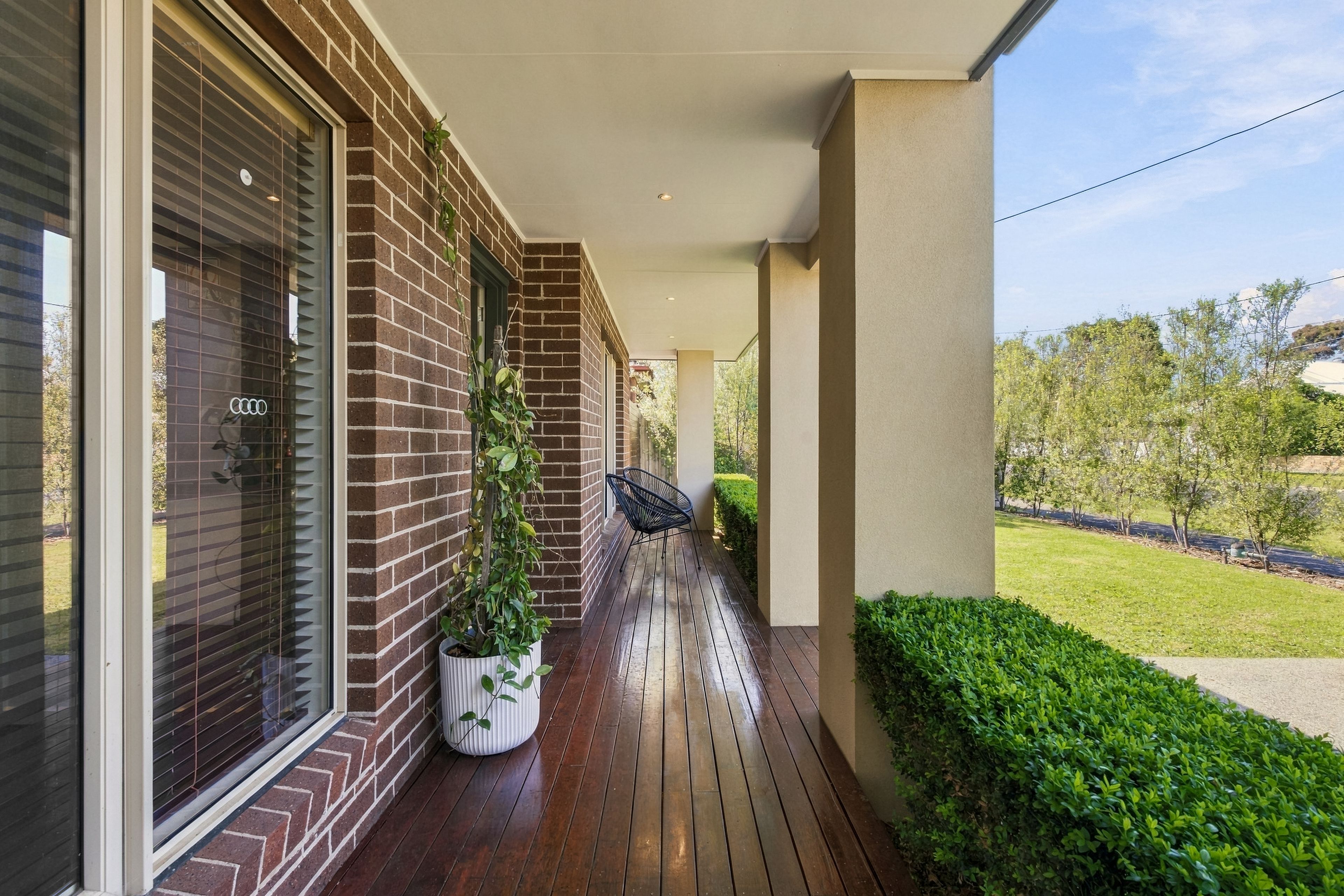 1/6 Merrilands Road — photo 11 of 12