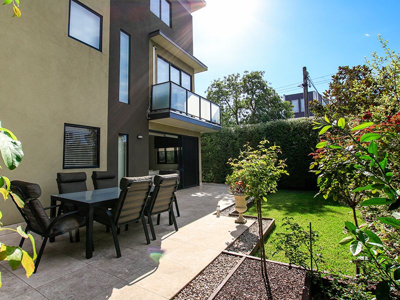 1/321 Orrong Road, St Kilda East, VIC 3183