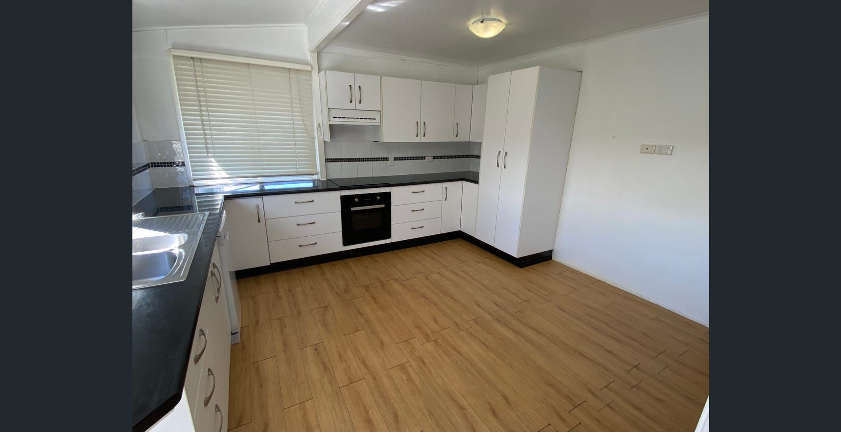 27 New Exhibition Road, Wandal, QLD 4700