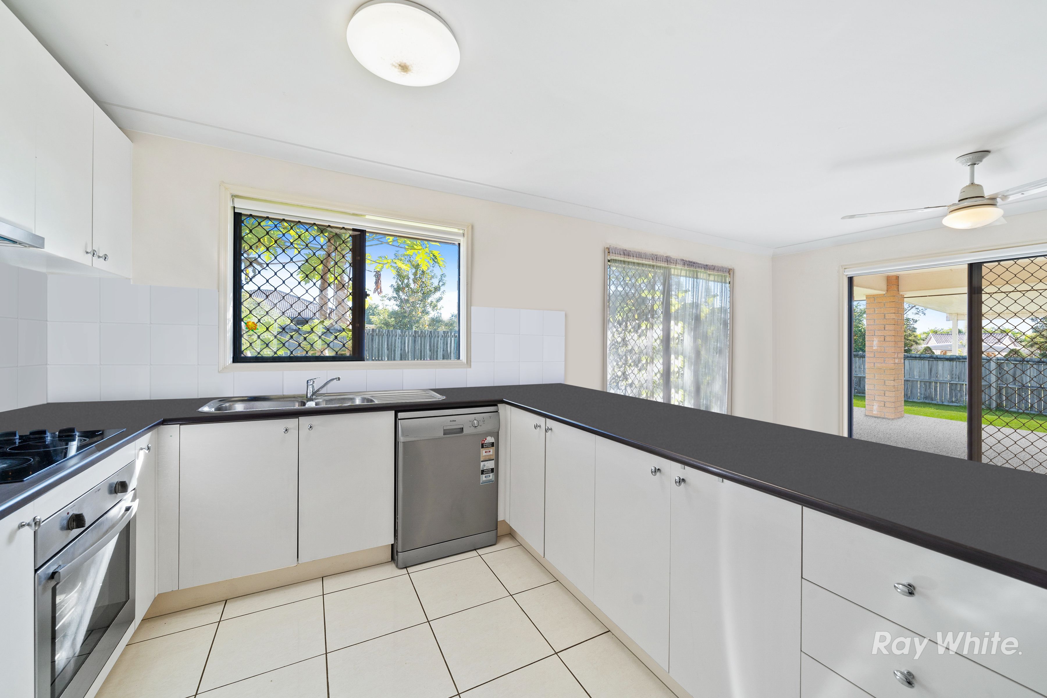 2 Celtic Street, Crestmead, QLD 4132