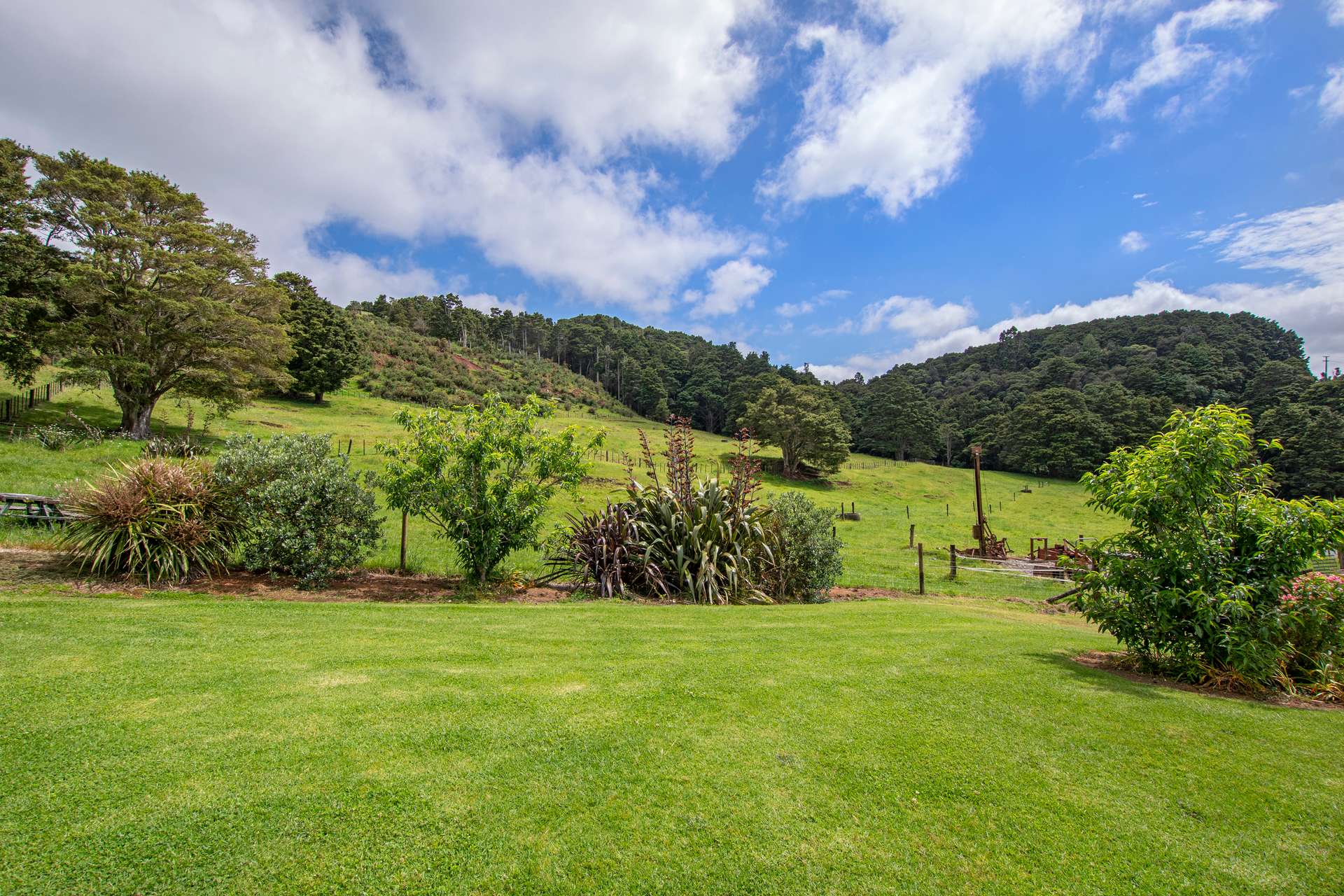 105 Tudehope Road photo 17