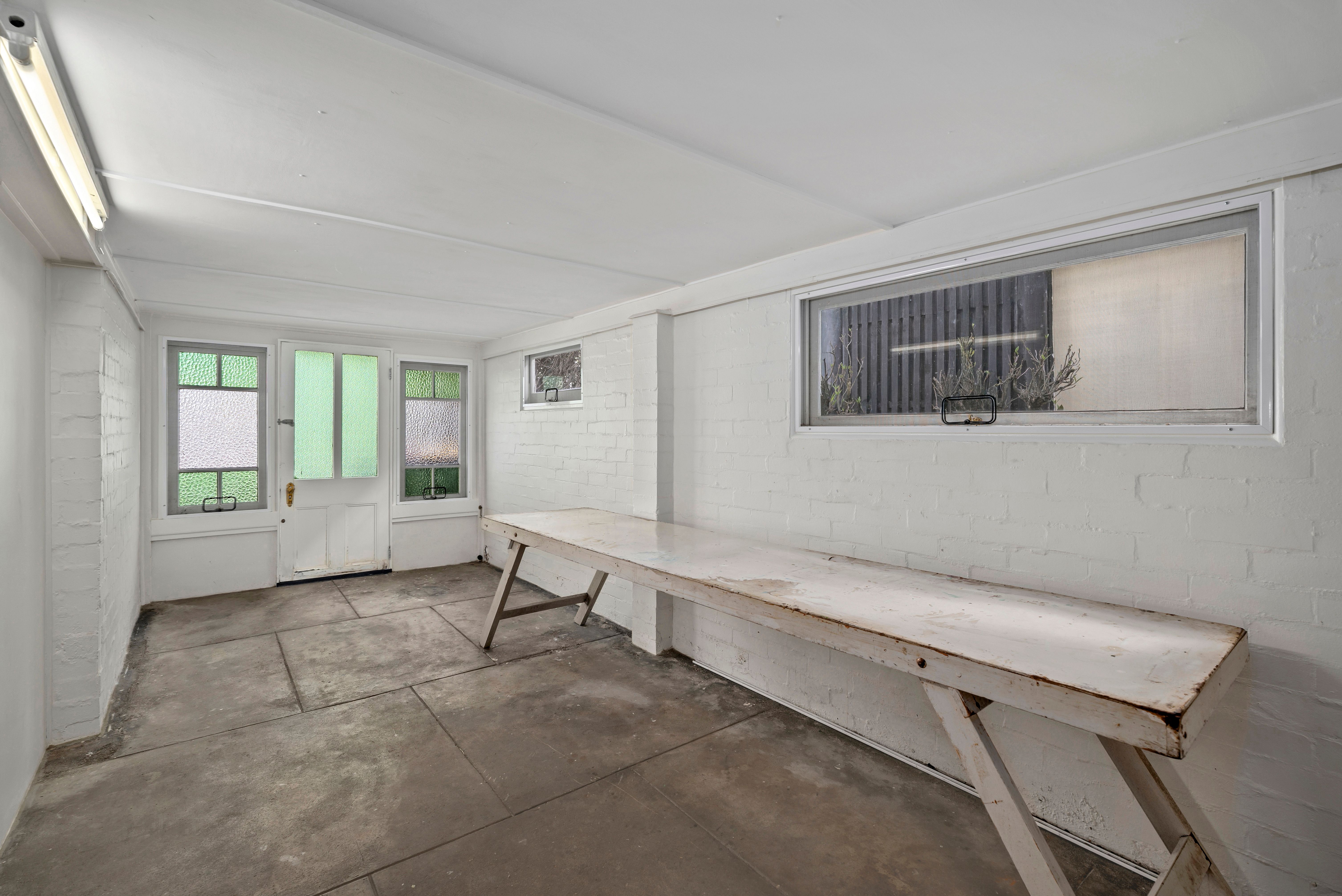 28 Young Street — photo 19 of 26