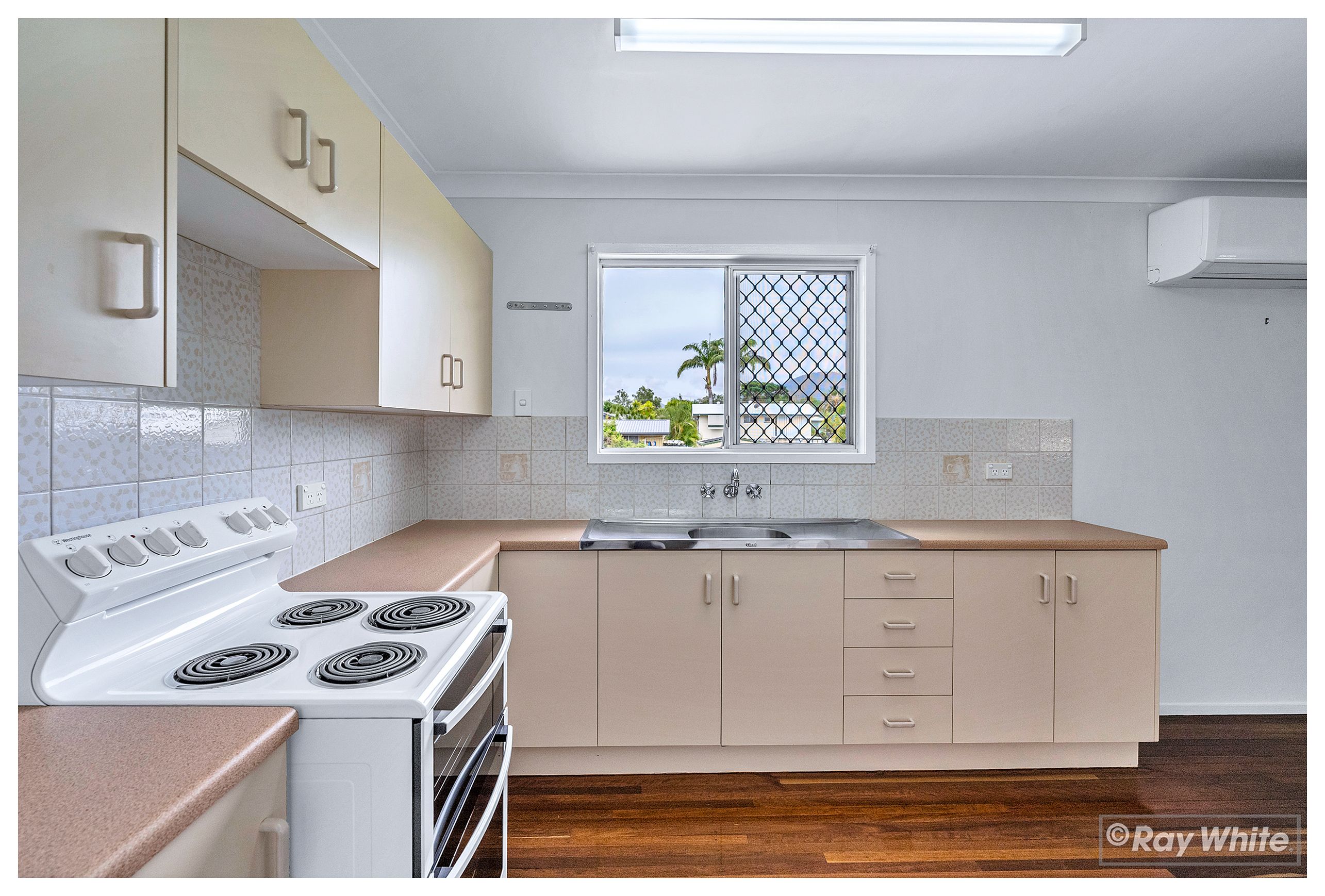 34 Twigg Street, Park Avenue, QLD 4701
