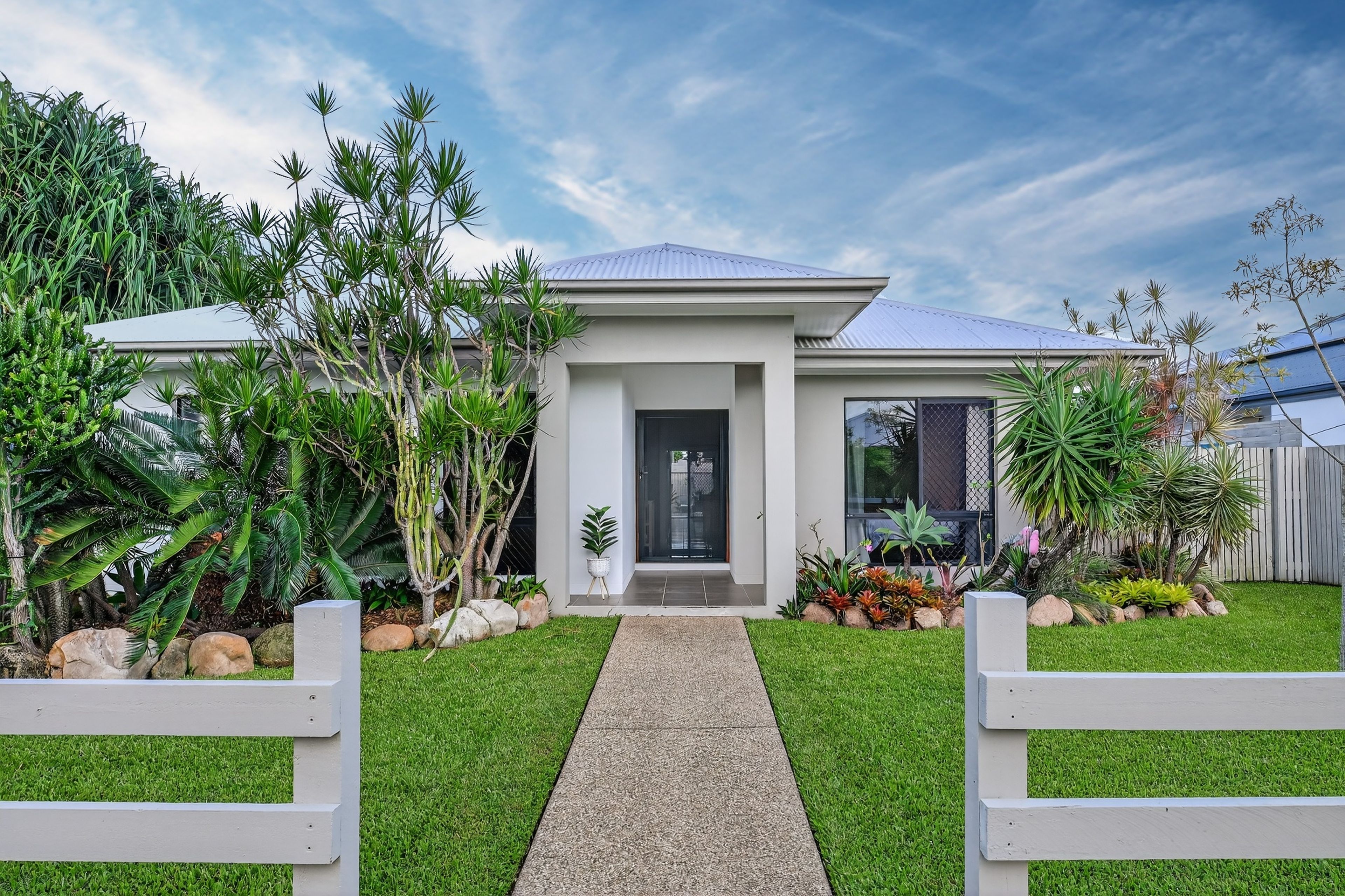 32 Marblewood Circuit, Mount Low, QLD 4818