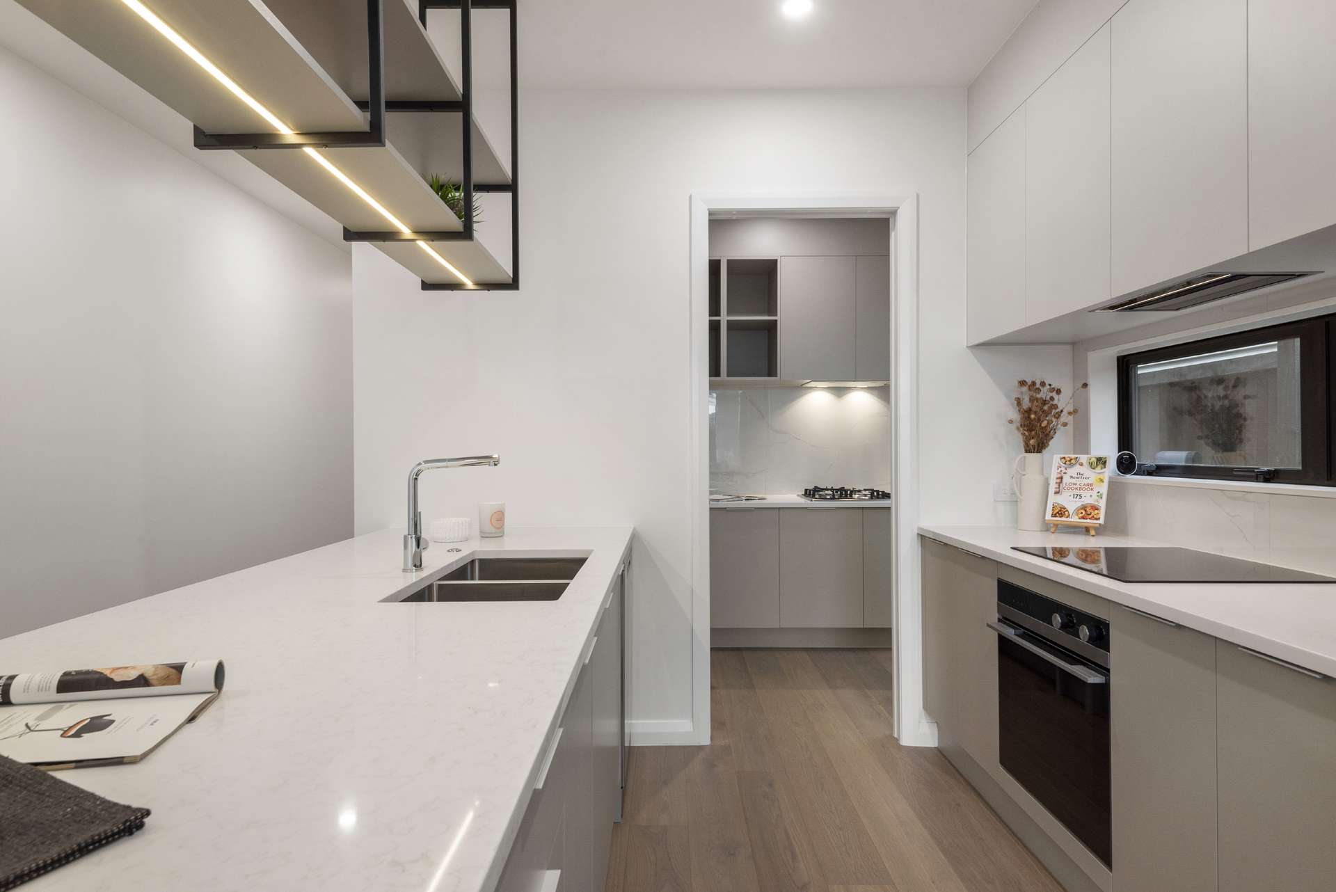 31 Burberry Heights photo 30
