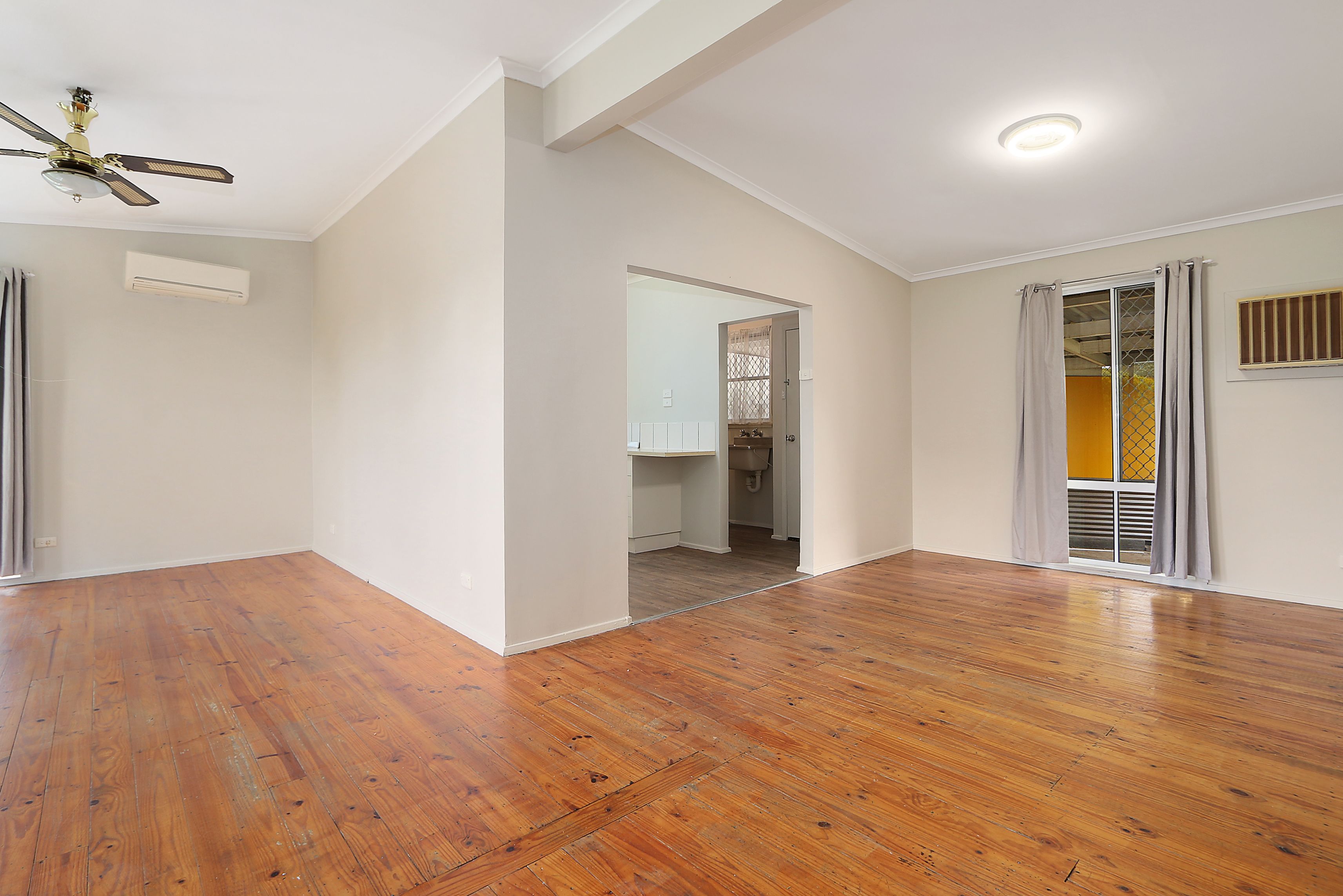 24 Dalgleish Street — photo 3 of 10