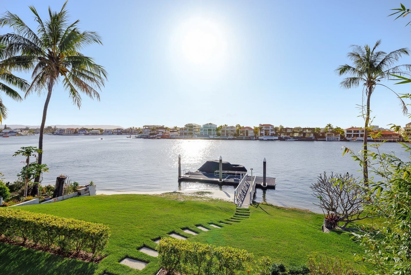 4 Paradise Place, Surfers Paradise, QLD 4217