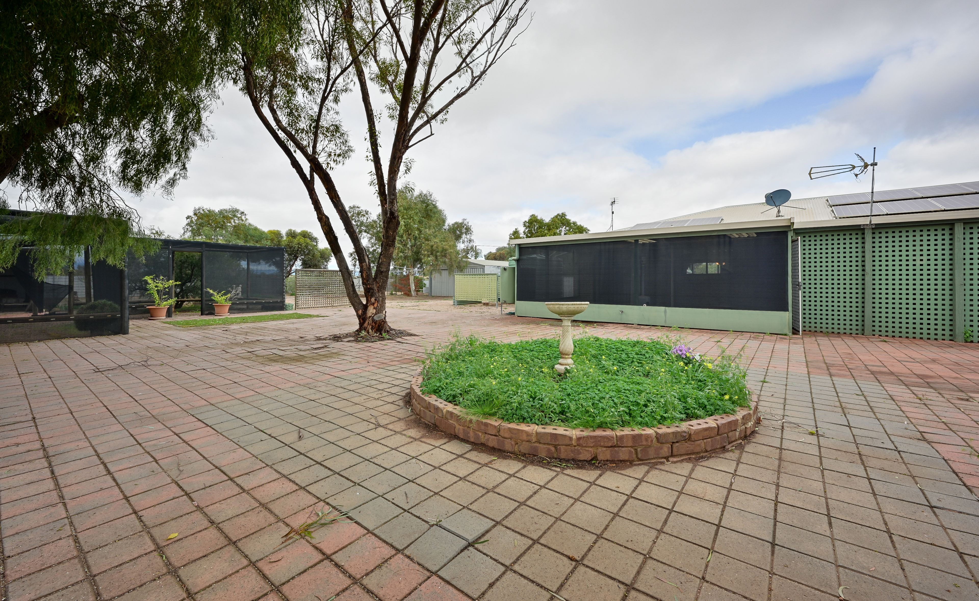 17 Mckerlie Street — photo 18 of 20