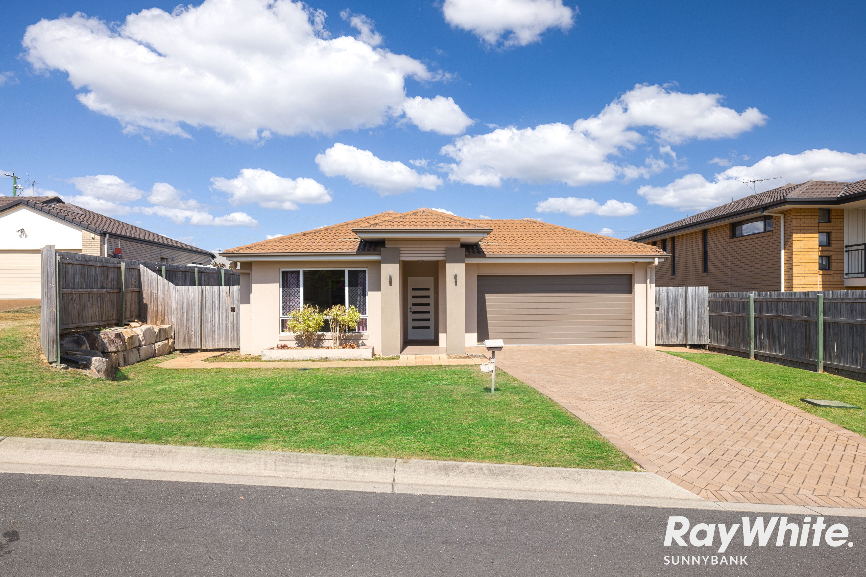 17 Camplin Place, Calamvale, QLD 4116