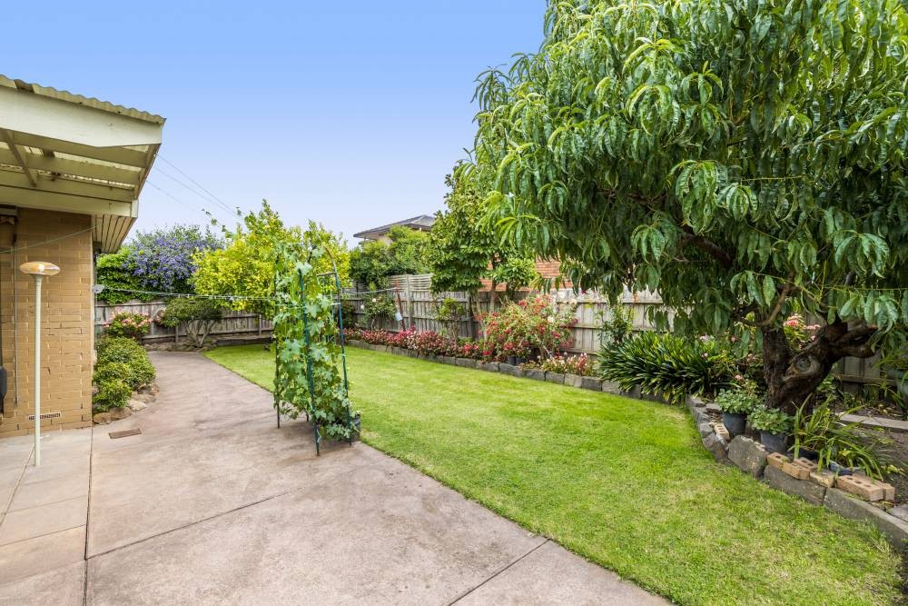 5 Threadbow Crescent, Wheelers Hill, VIC 3150