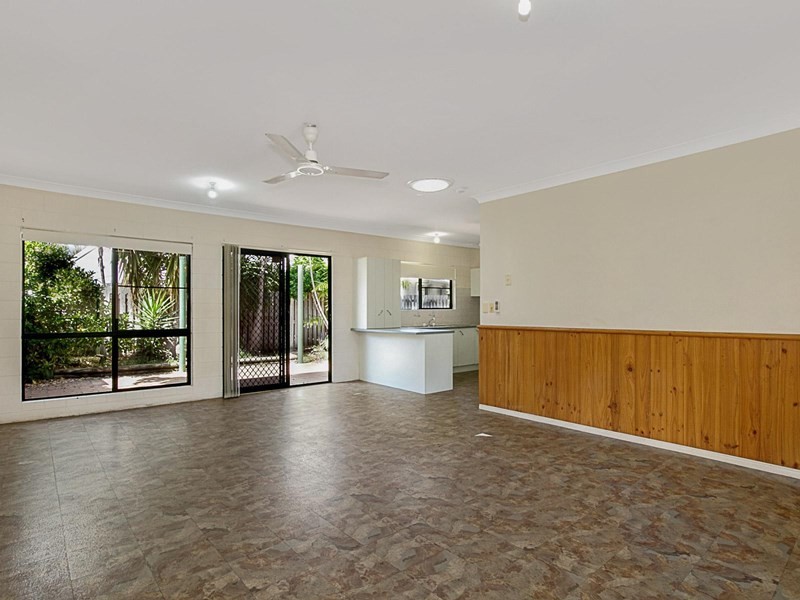 25 Hoop Street, Kirwan, QLD 4817