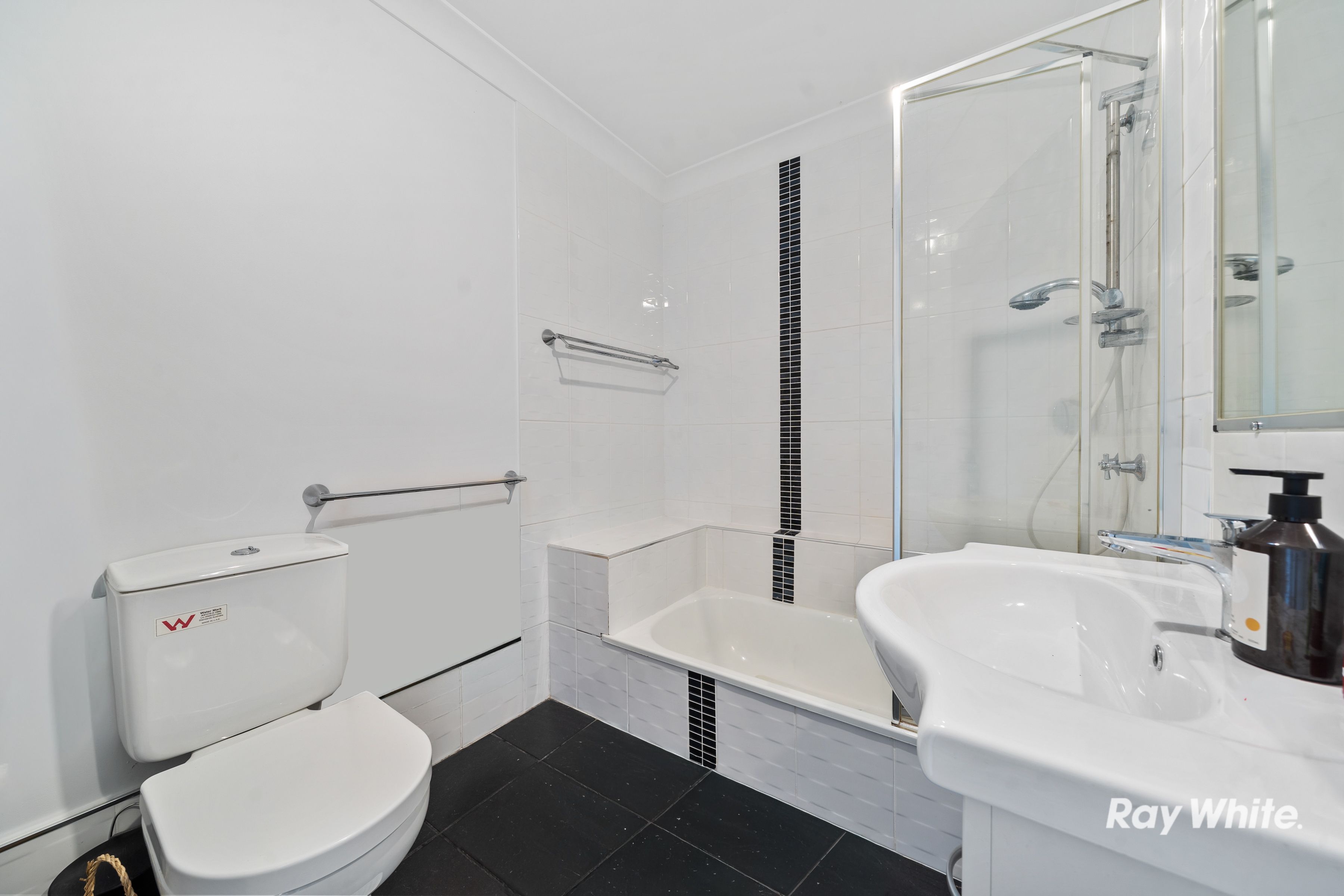 14A Whitfield Avenue — photo 18 of 22