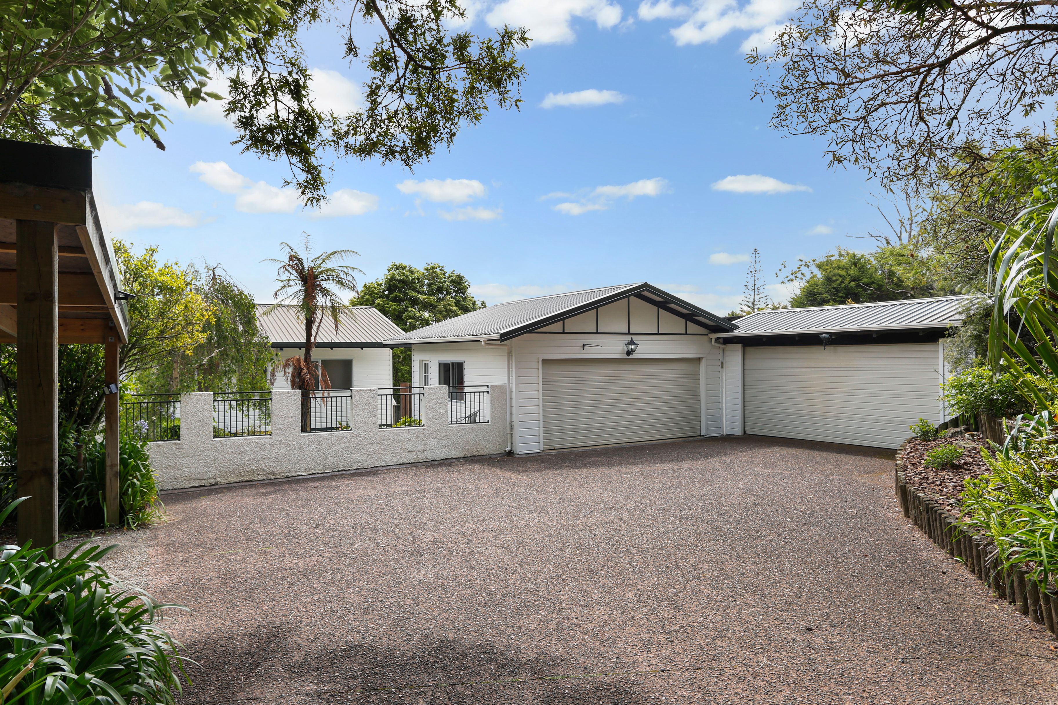 198 Carter Road, Oratia, Waitakere City