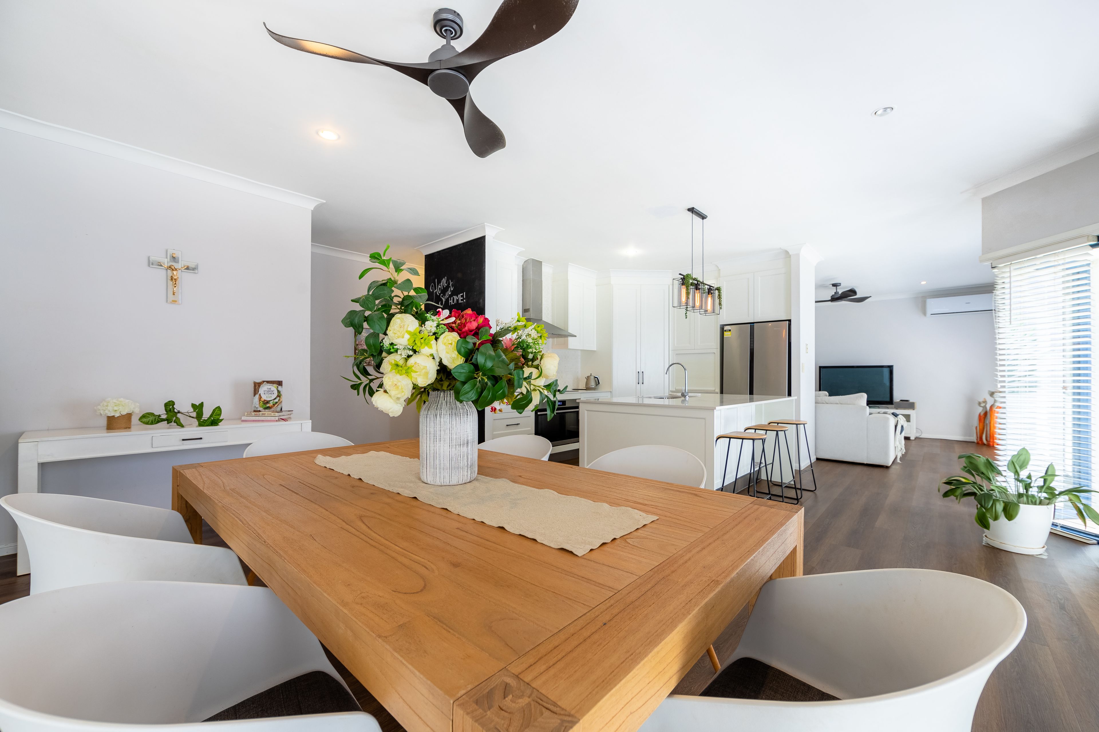 5 Nepean Court, Varsity Lakes, QLD 4227