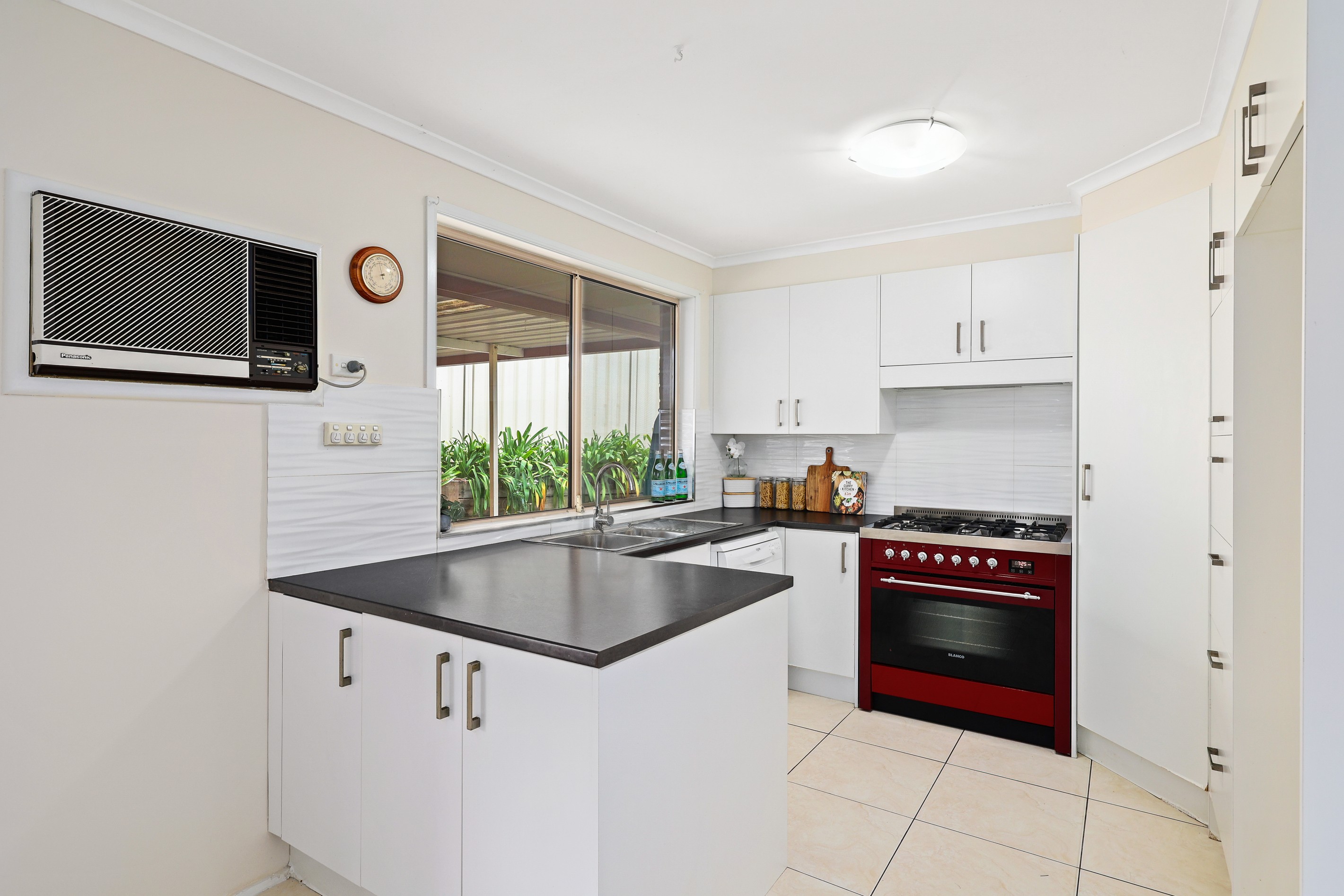 5 Mclaren Place, Ingleburn, NSW 2565