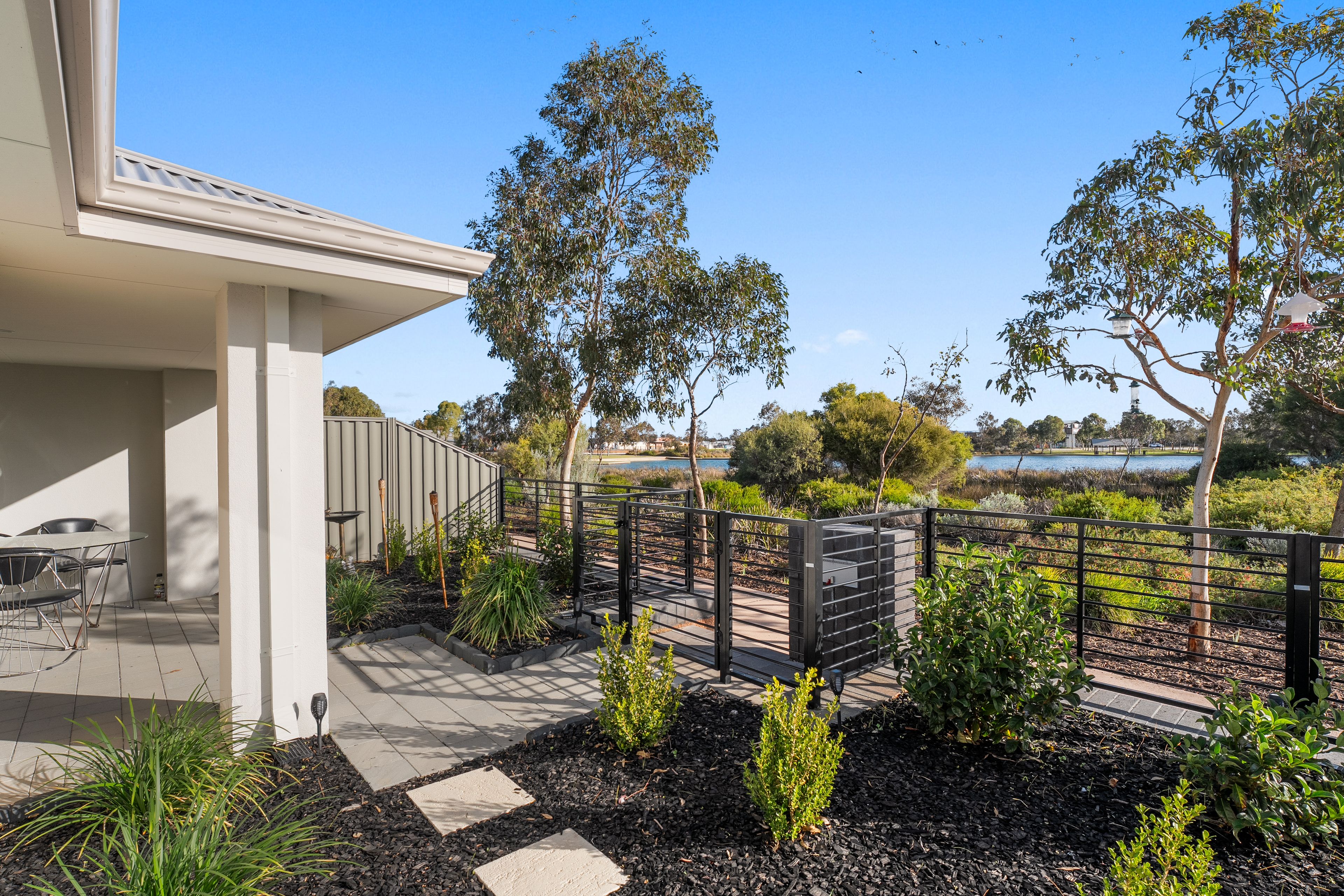 2 Bibra Way — photo 3 of 30