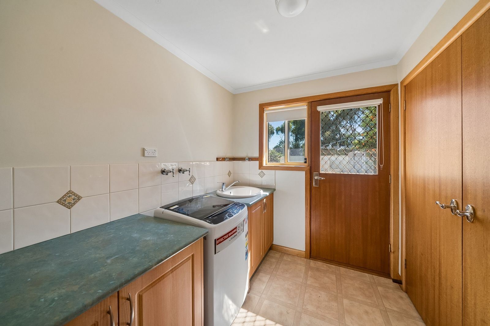 28 Barwon Street — photo 13 of 20