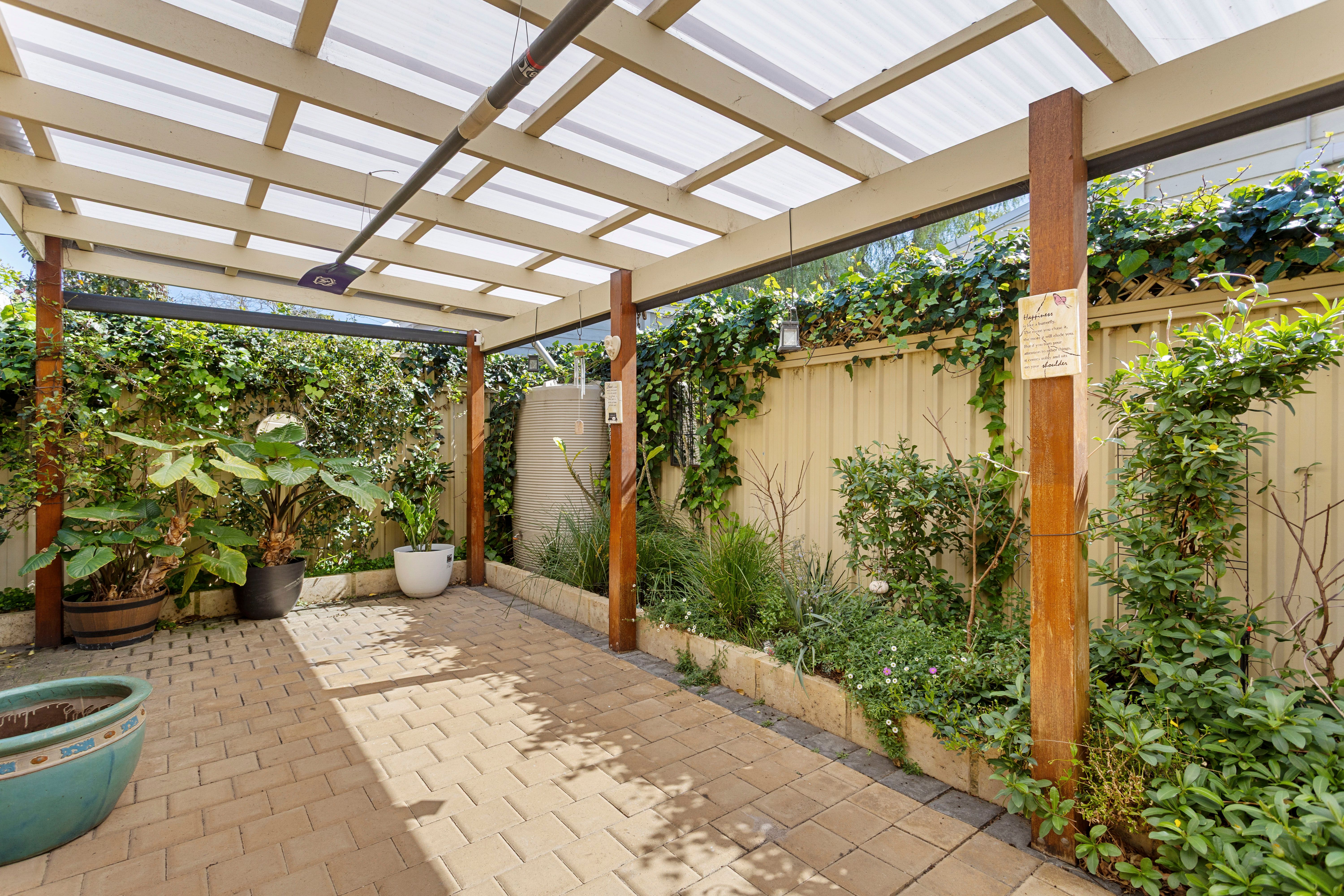 5/4 John Street — photo 15 of 27