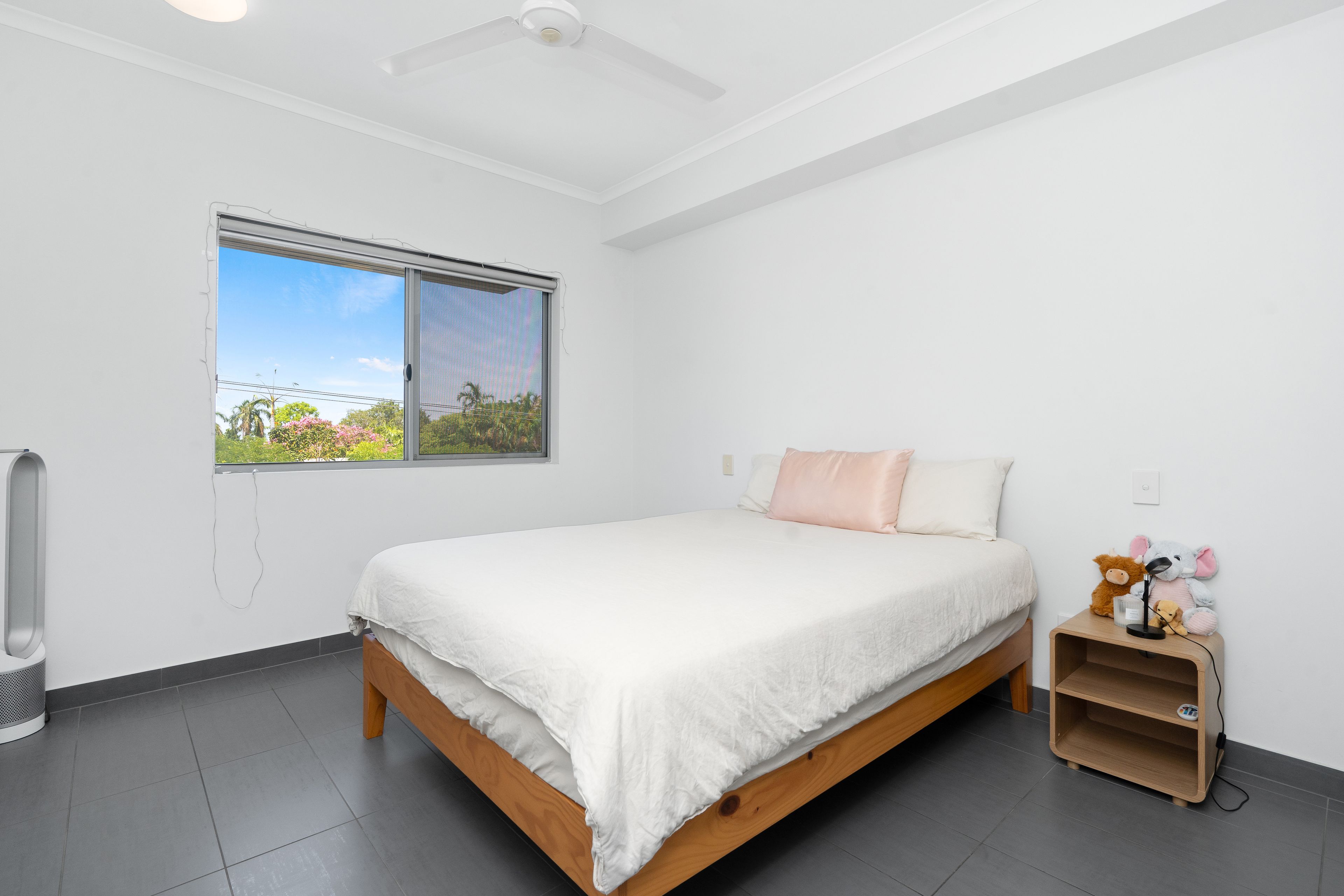 Superb investment opportunity in standout city setting! — photo 9 of 23
