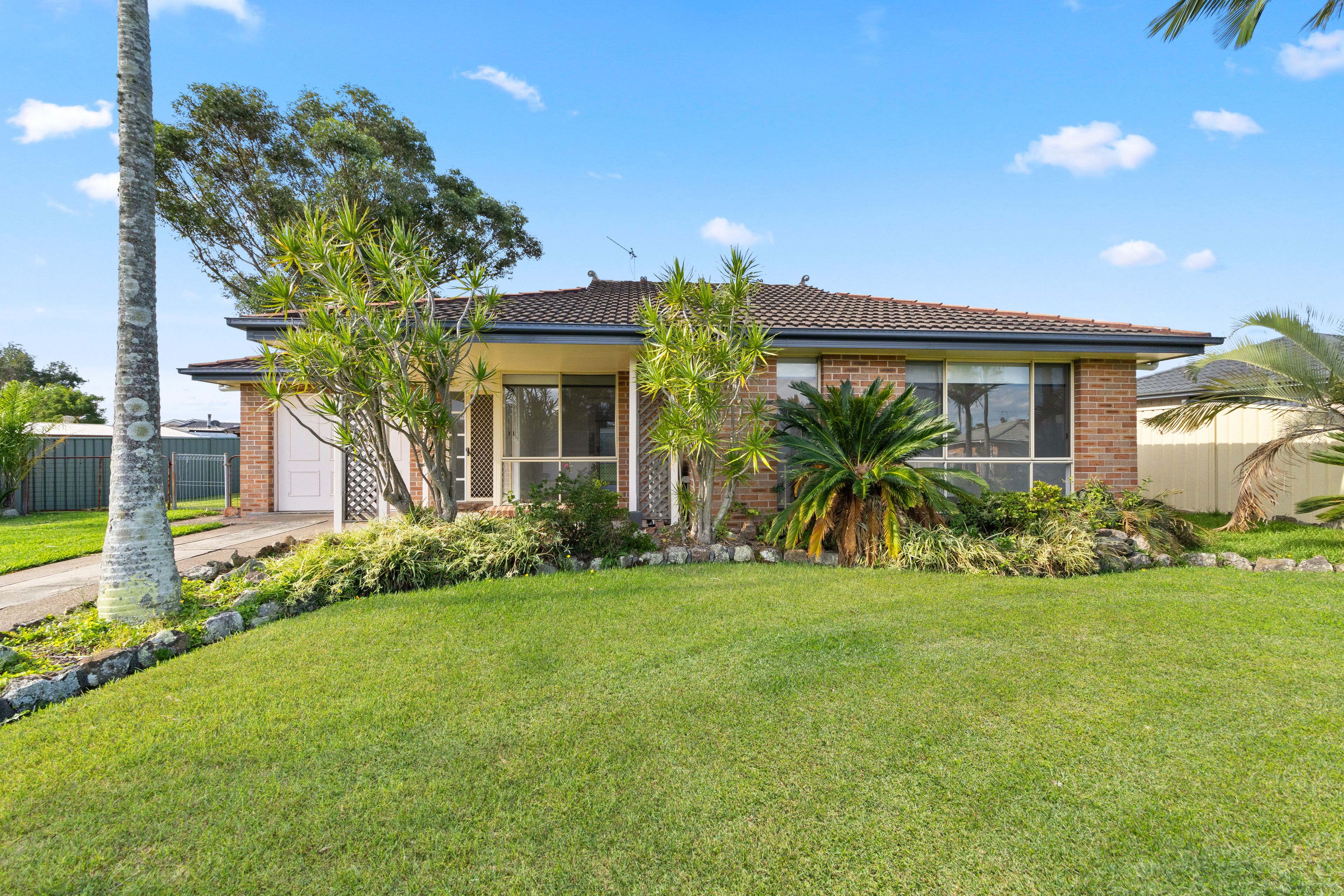 10 Jirra Way, Maryland, NSW 2287
