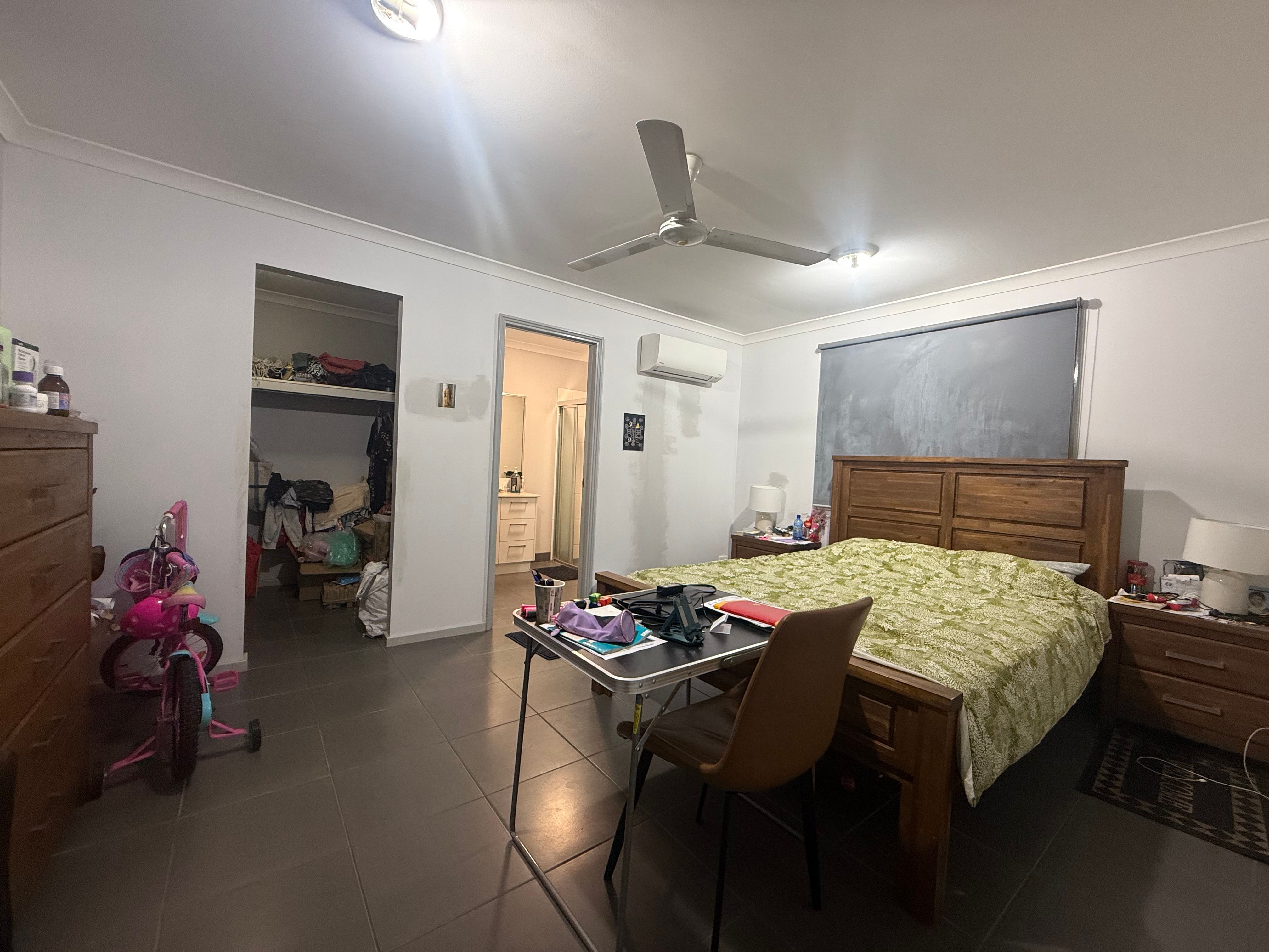 1/32 Clarendon Street — photo 3 of 17