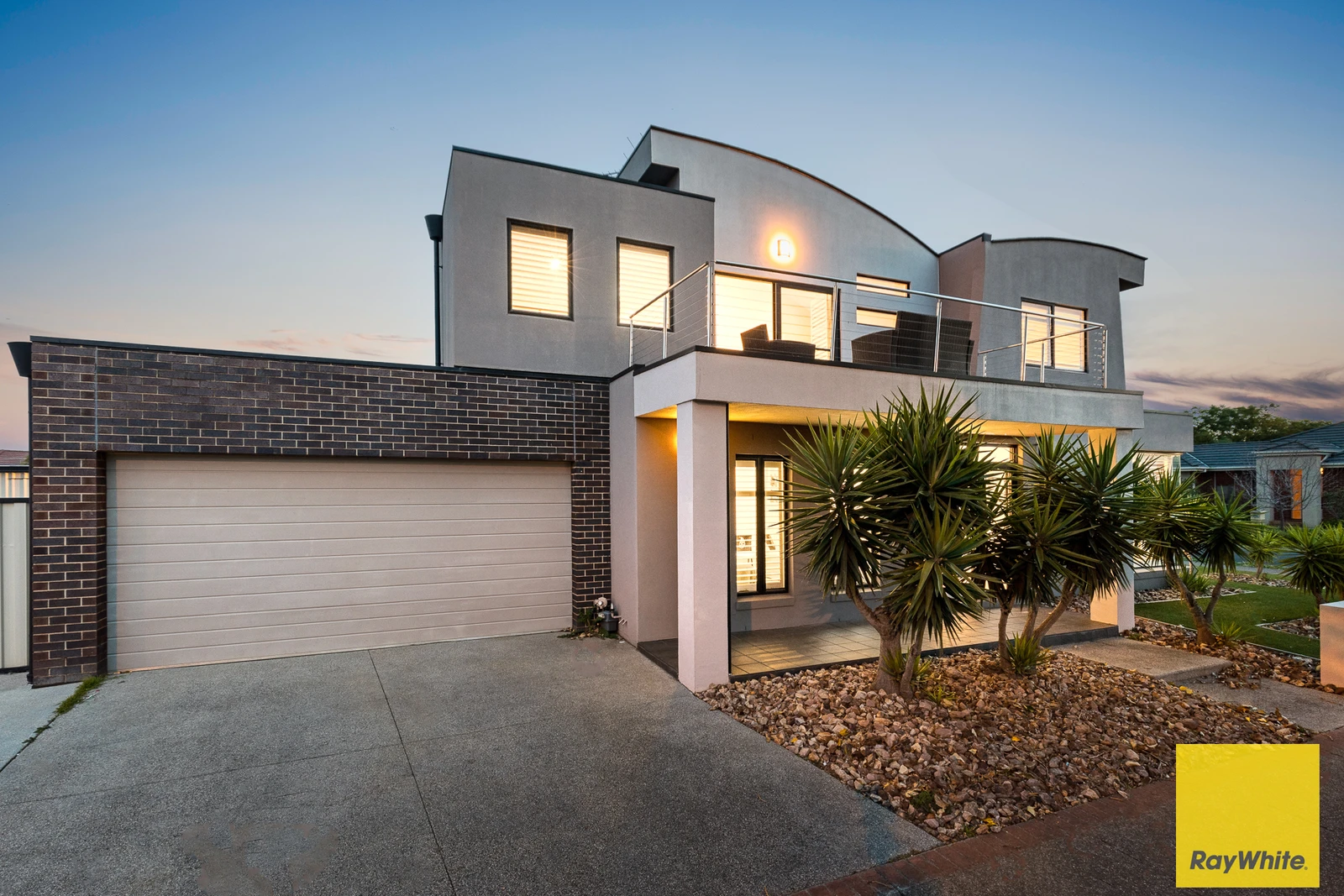49 Edgbaston Parade, Caroline Springs, VIC 3023