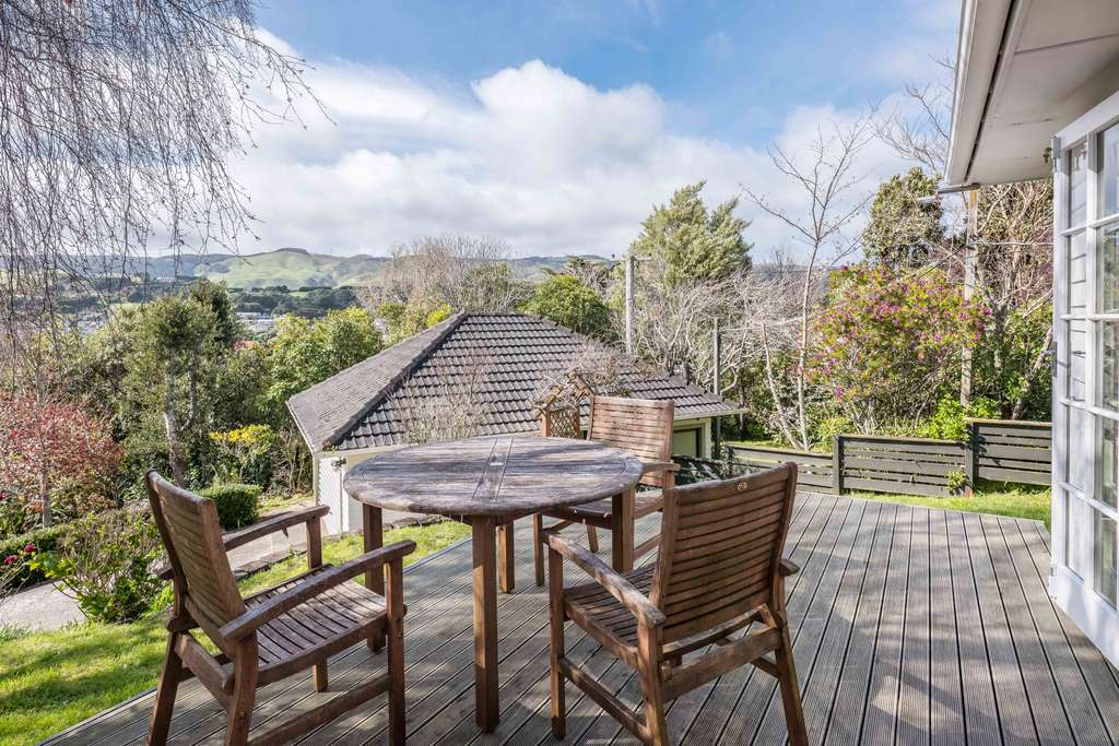36 Redwood Avenue, Tawa, Wellington City Real Estate Ray White New