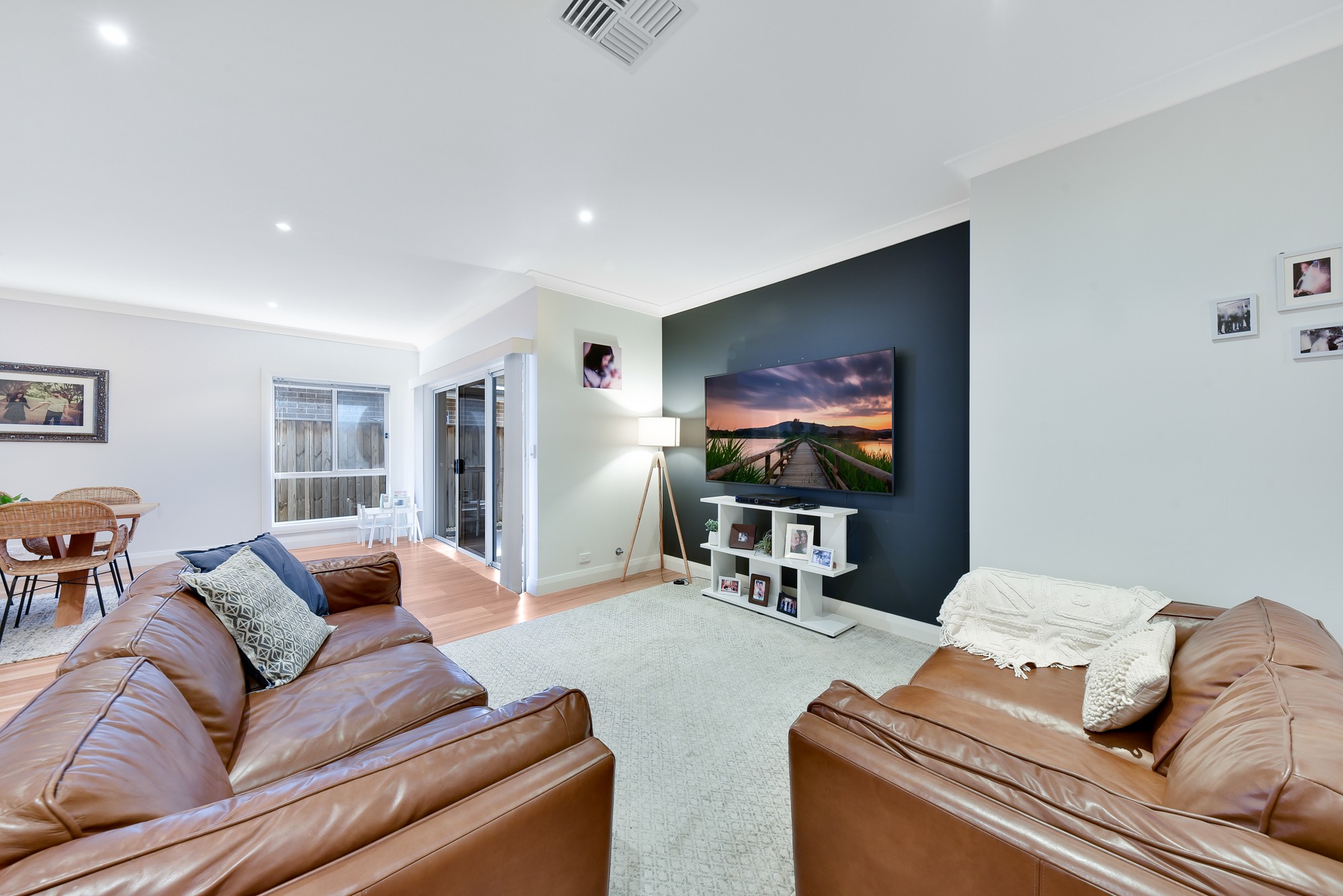12 Liz Kernohan Drive, Elderslie, NSW 2570