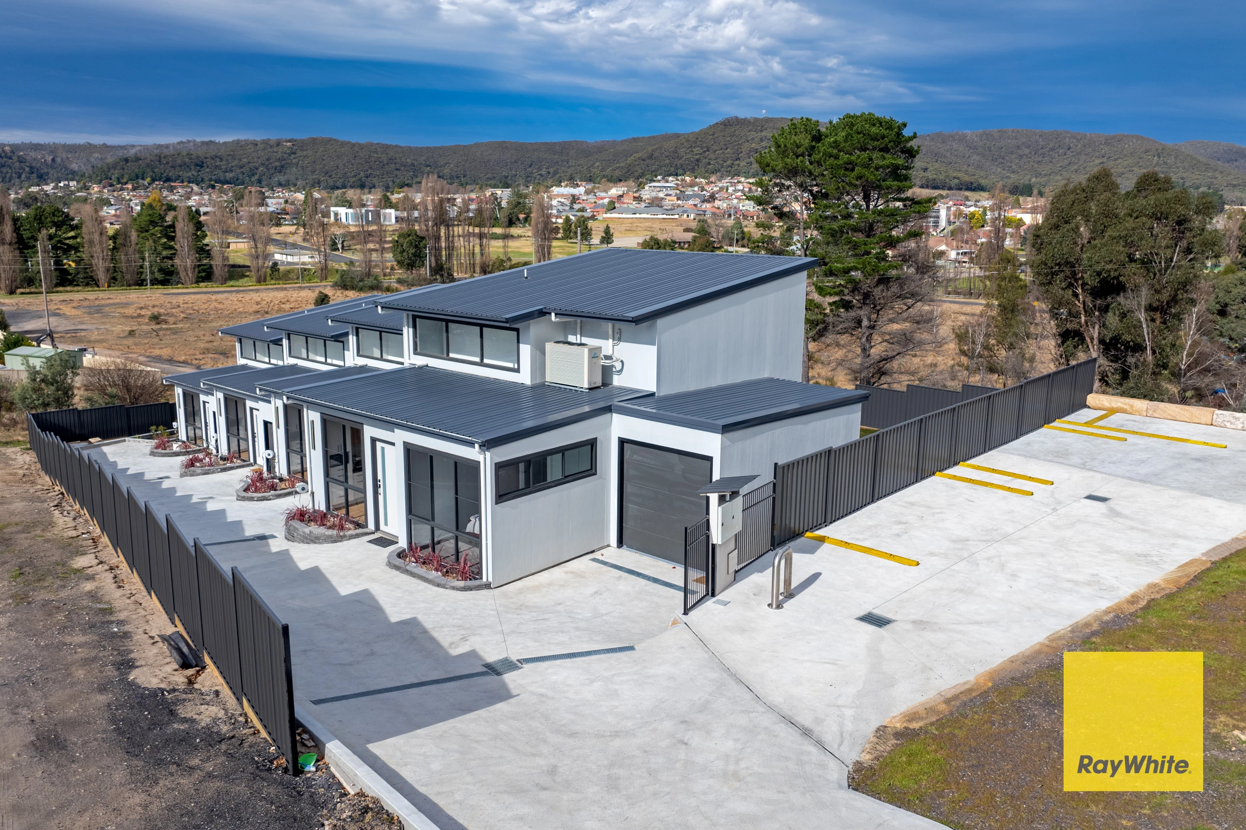 2 Hepburn Street, Lithgow, NSW 2790