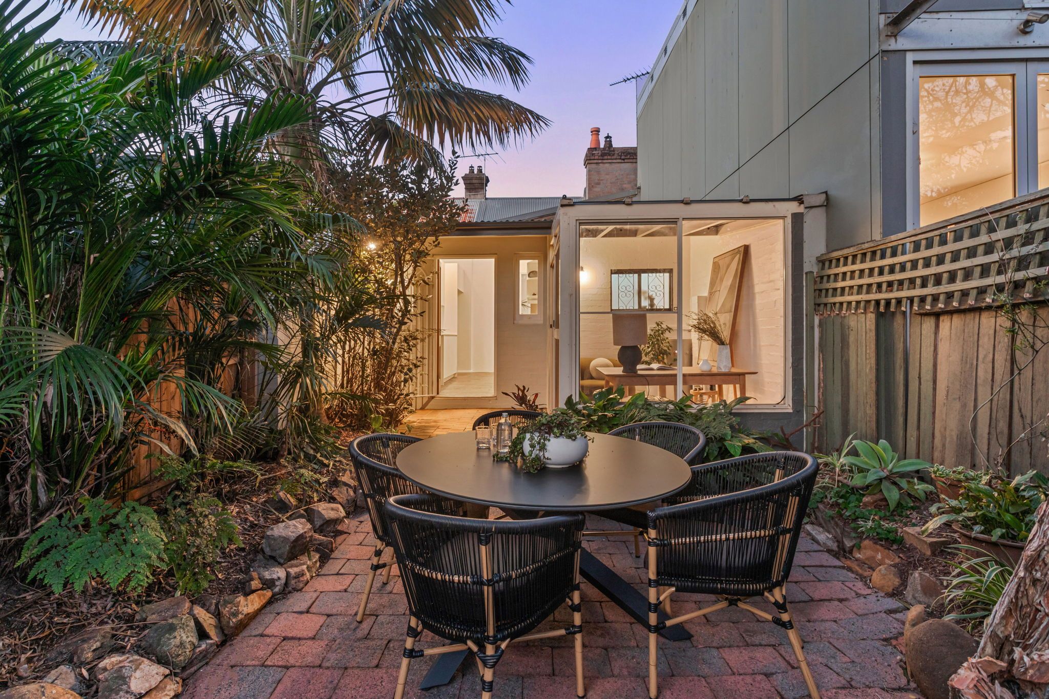 5 St James Avenue — photo 8 of 10
