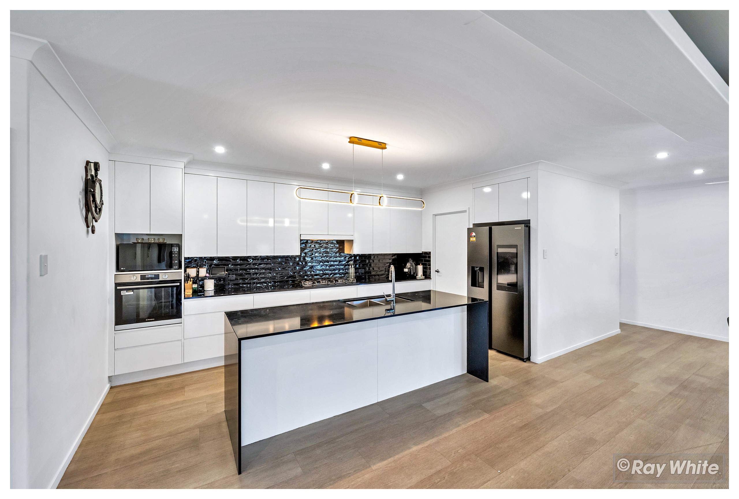 Norman Gardens, QLD 4701