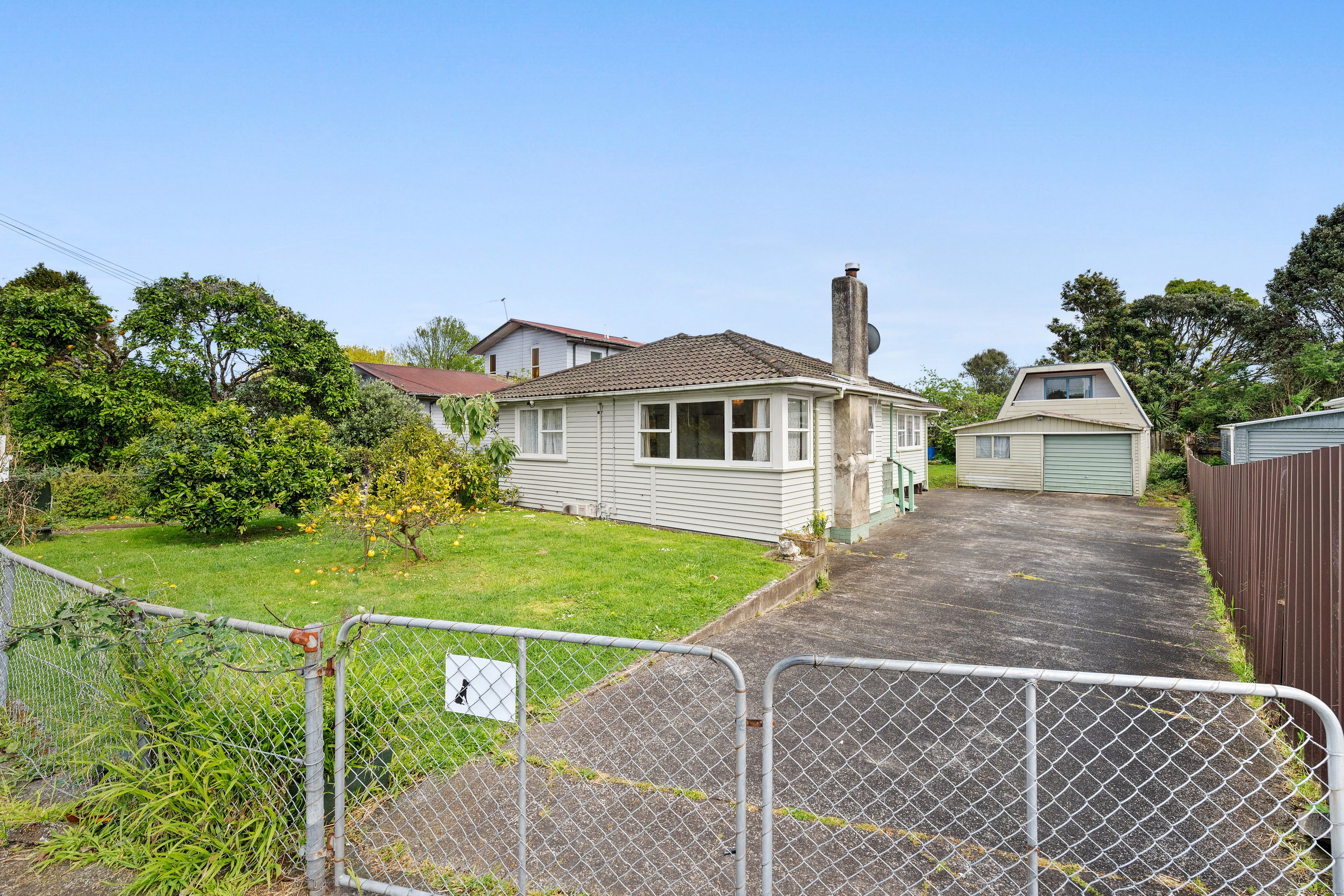 8 Dampier Street, Avondale, Auckland City 0600 House for Sale Ray