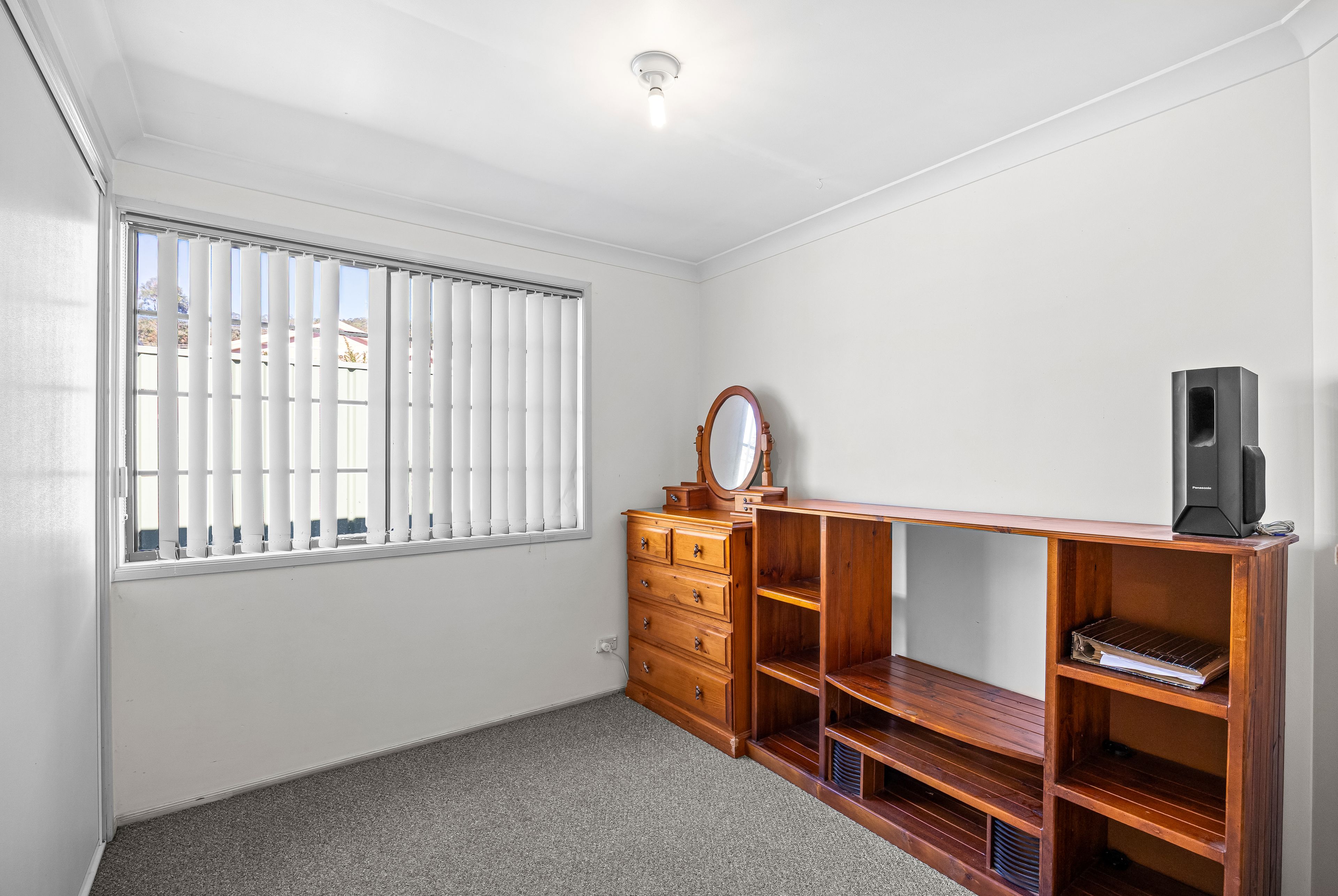 18 Nelmes Close — photo 9 of 13