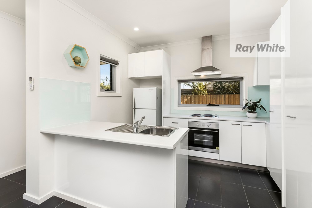 2/54 Dumbarton Street, Reservoir, VIC 3073