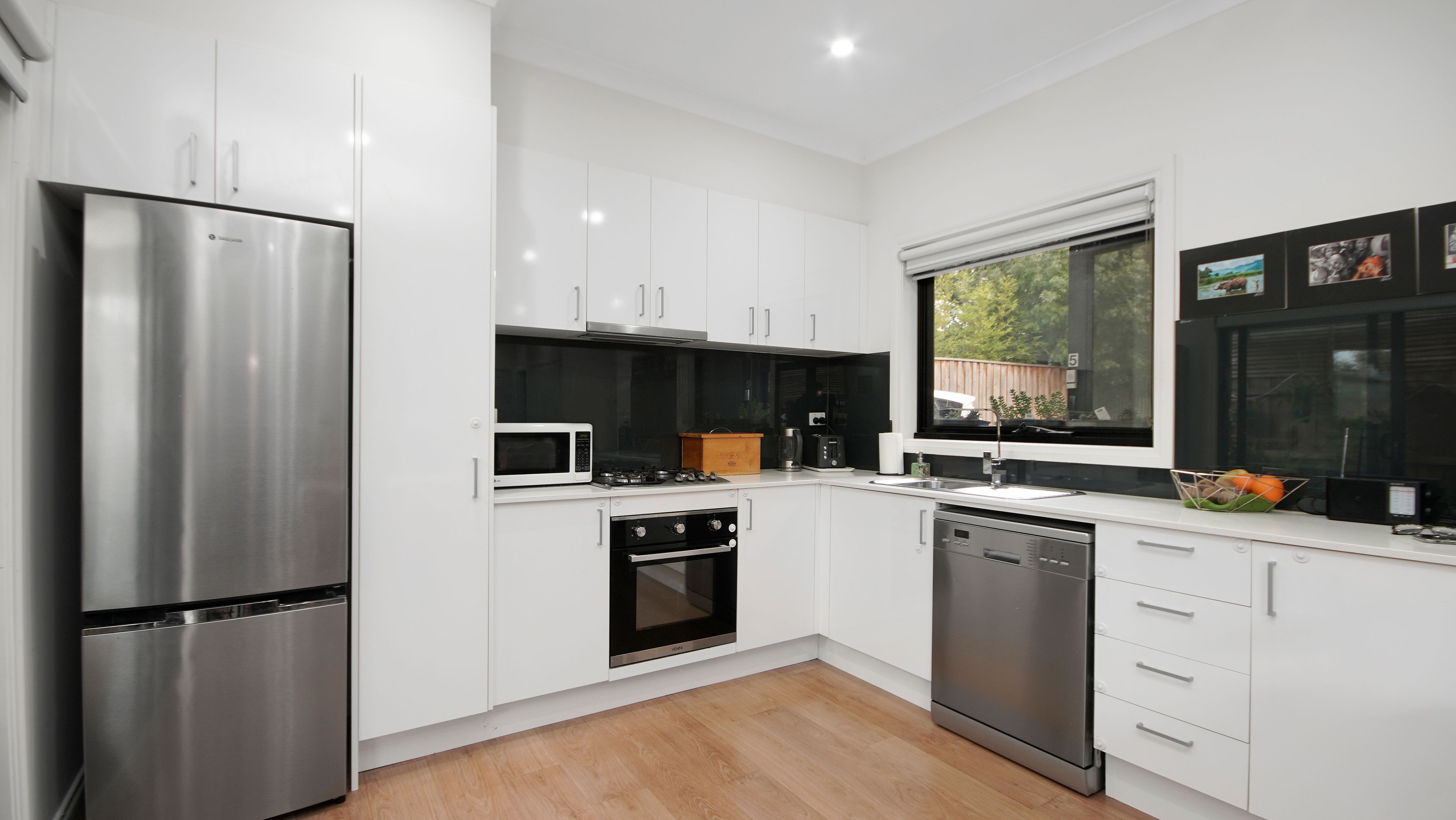 5/2 Epstein Street, Reservoir, VIC 3073