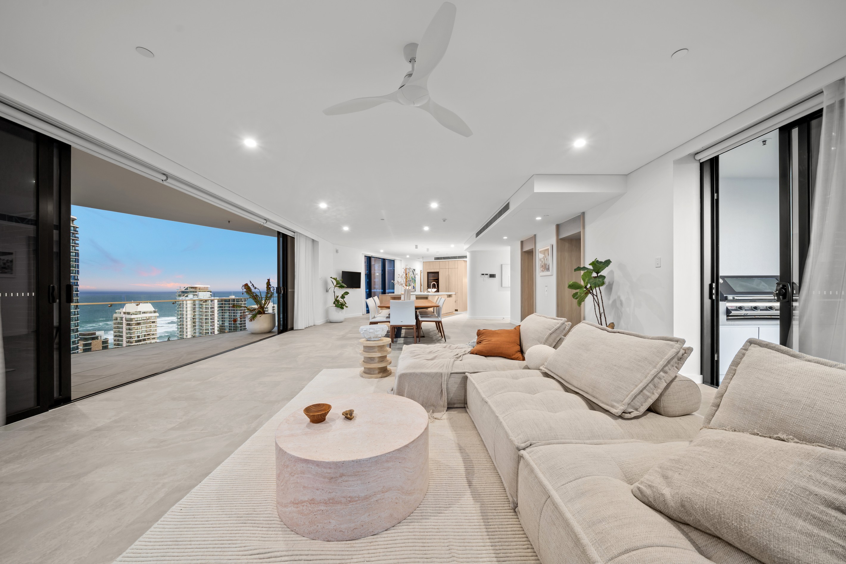 19/24 Woodroffe Avenue, Main Beach, QLD 4217