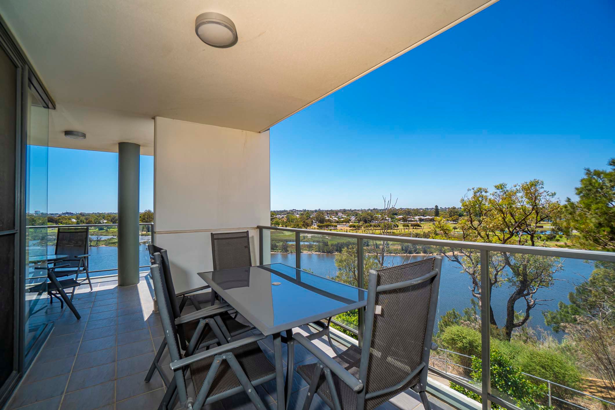 12 Tanunda Drive, Rivervale WA 6103