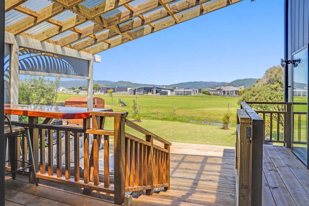 126 The Fairway, Matarangi, Thames Coromandel District