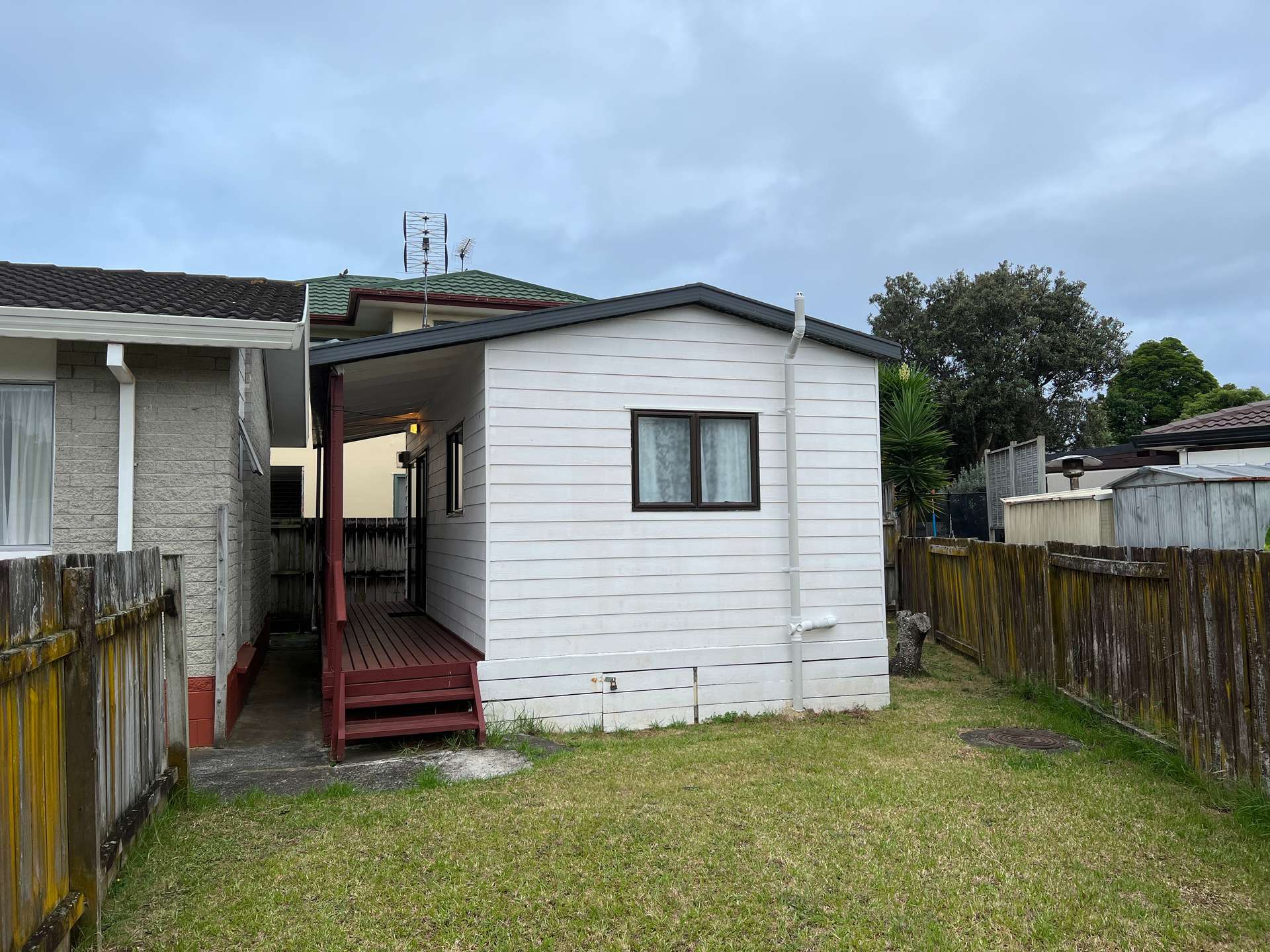 137 Gills Road photo 3
