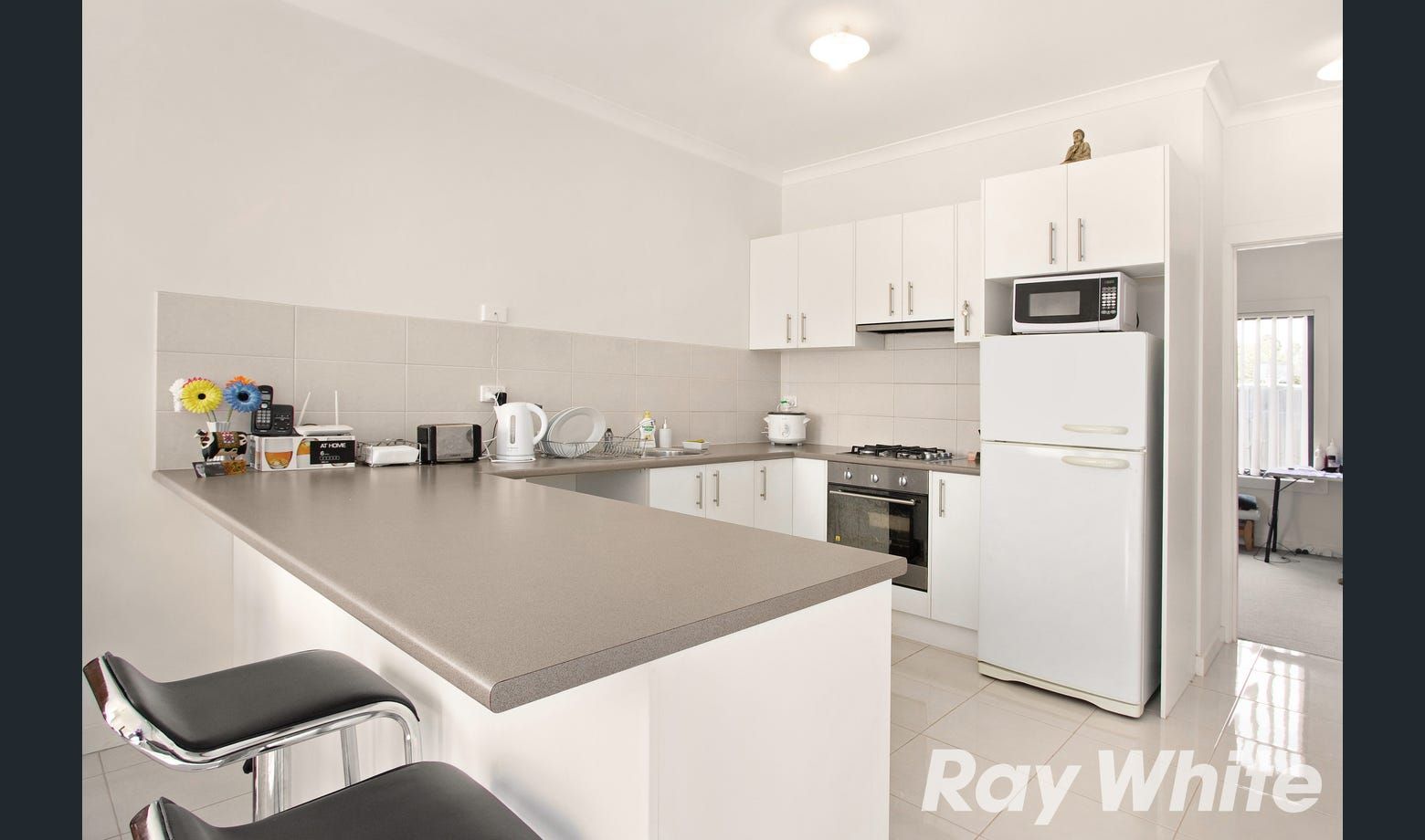 2/13 Nandina Road, Narre Warren, VIC 3805