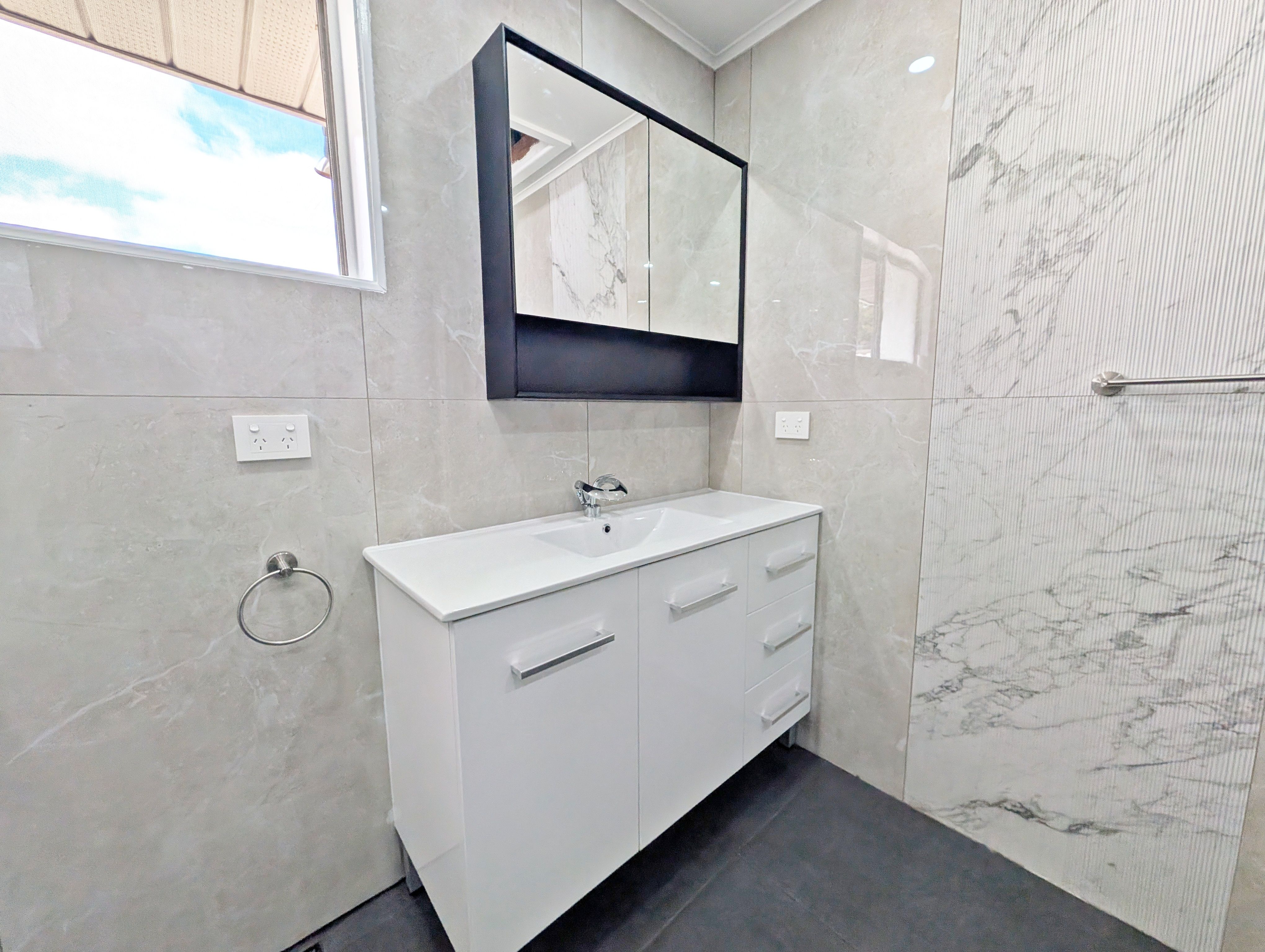 35 Harrow Avenue — photo 4 of 15