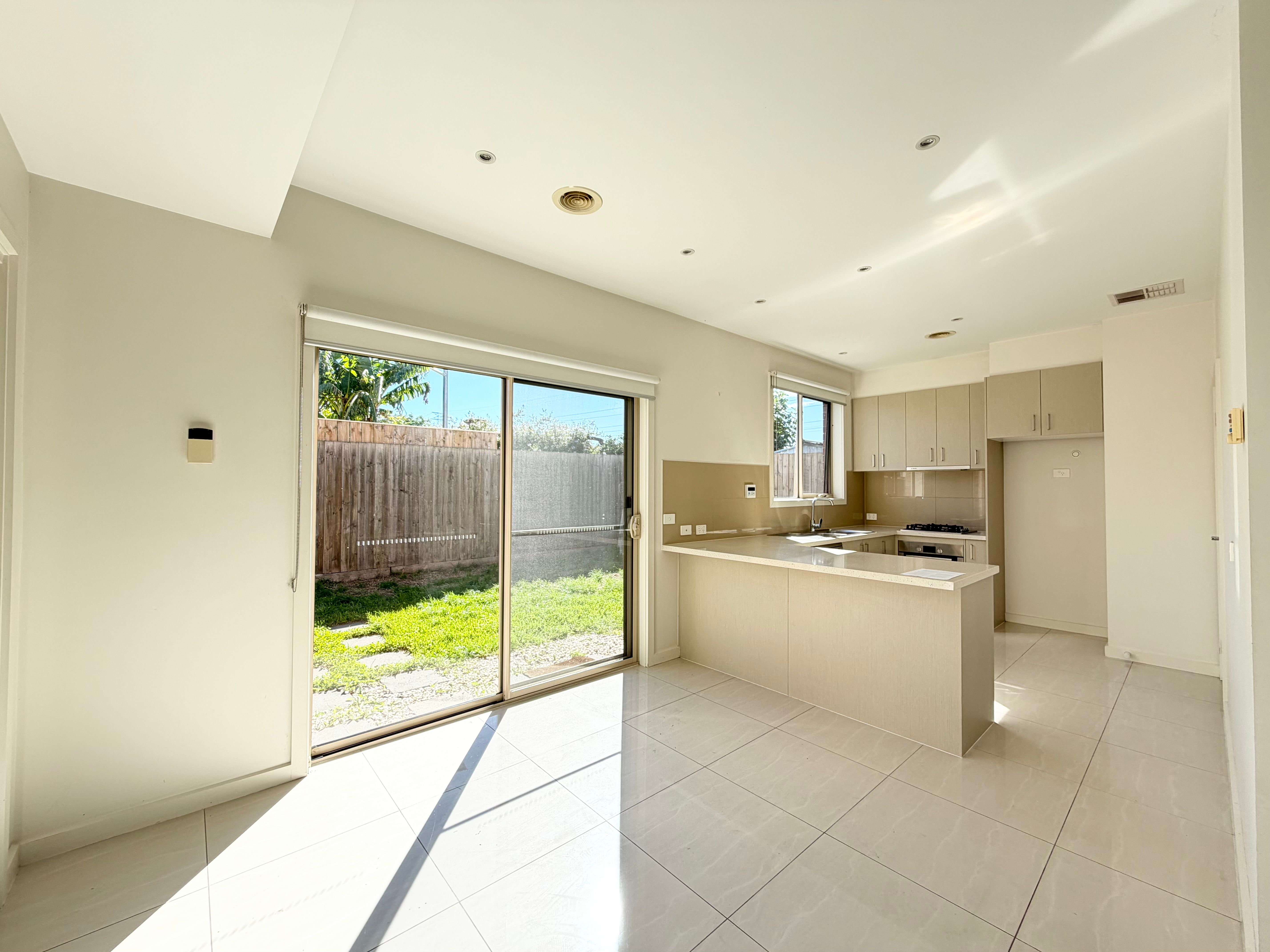 3/5 Worsley Avenue, Clayton South, VIC 3169