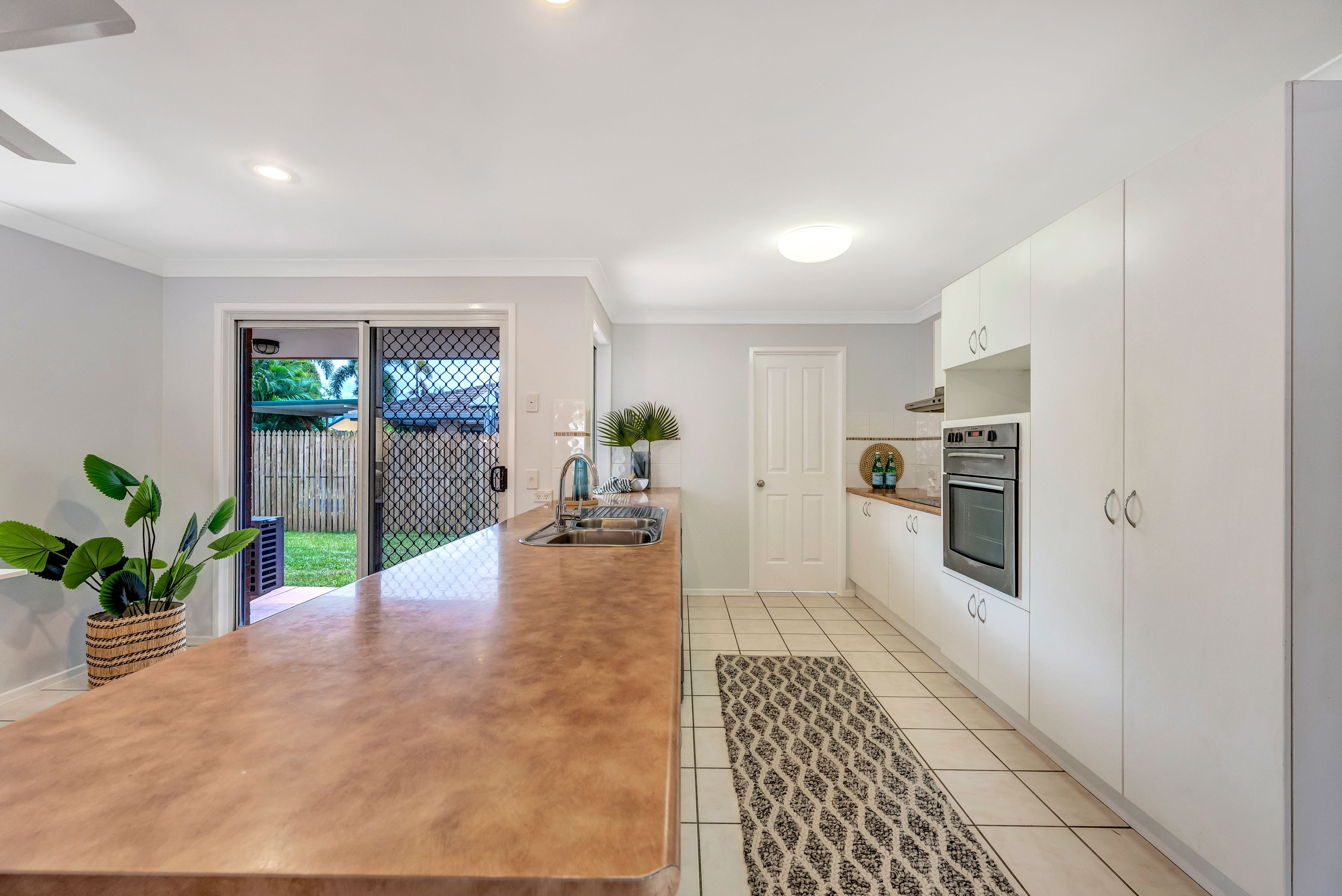140 Greenwood Drive — photo 3 of 16