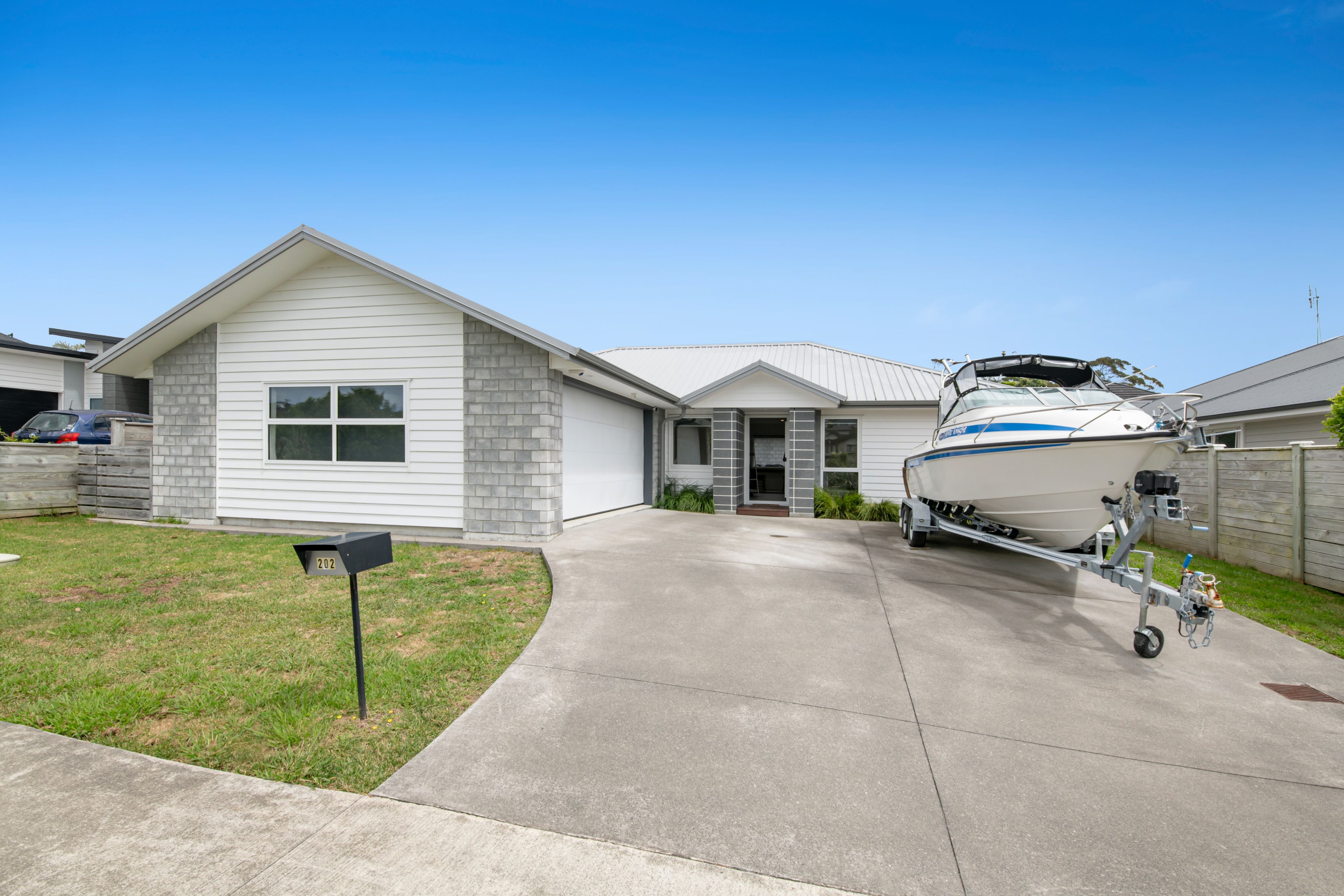 202 Harris Drive, Millwater, Rodney