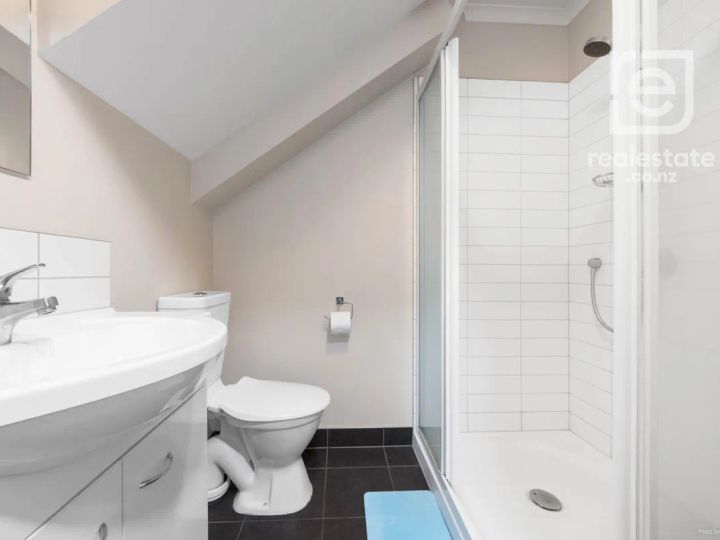 9/172 Mcleod Road, Te Atatu South, Waitakere City