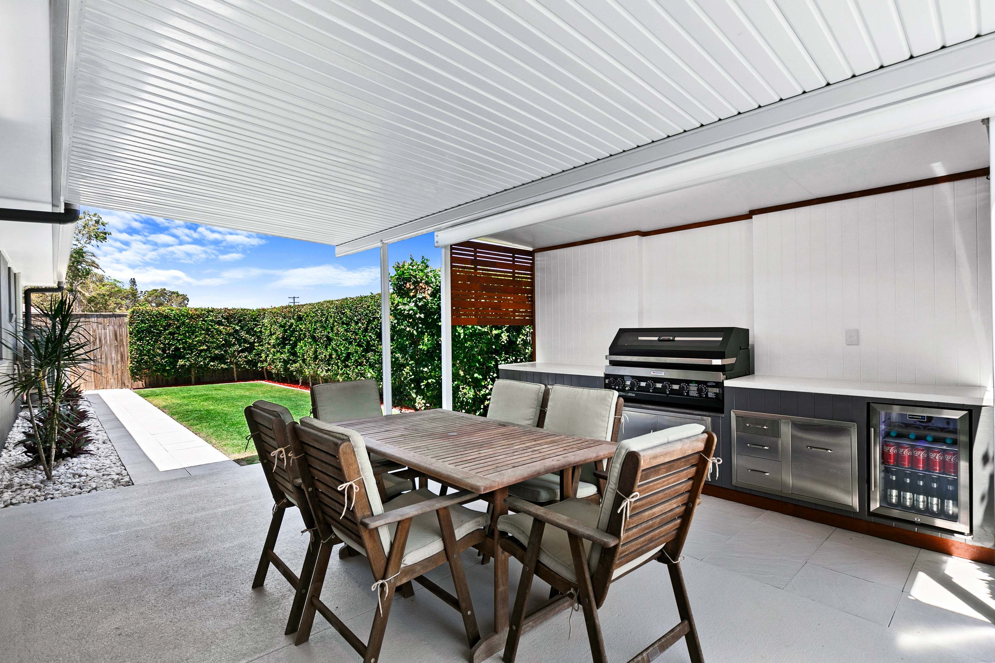 5 Daintree Drive, Urangan QLD 4655
