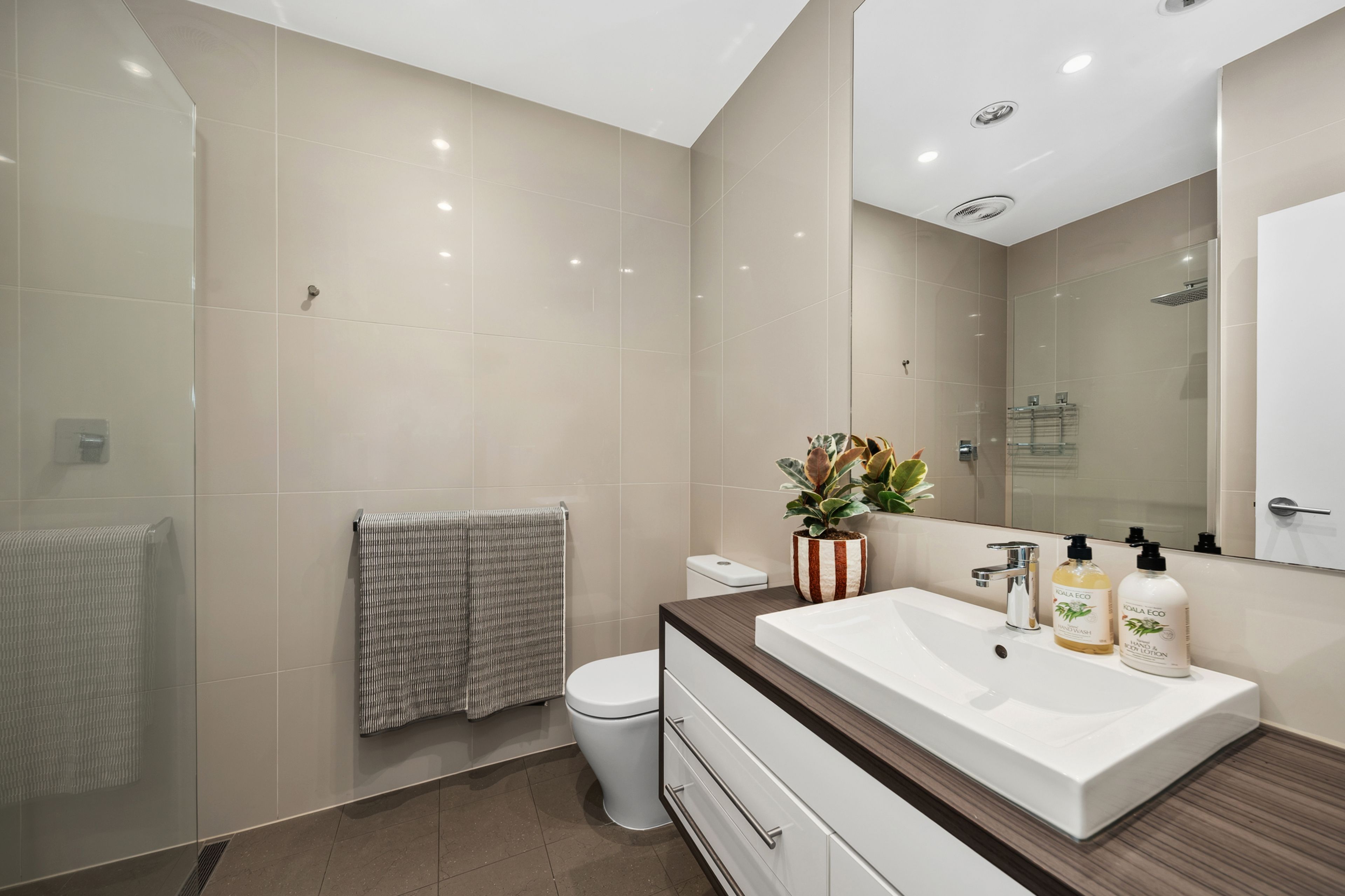 39 Gray Street — photo 11 of 15