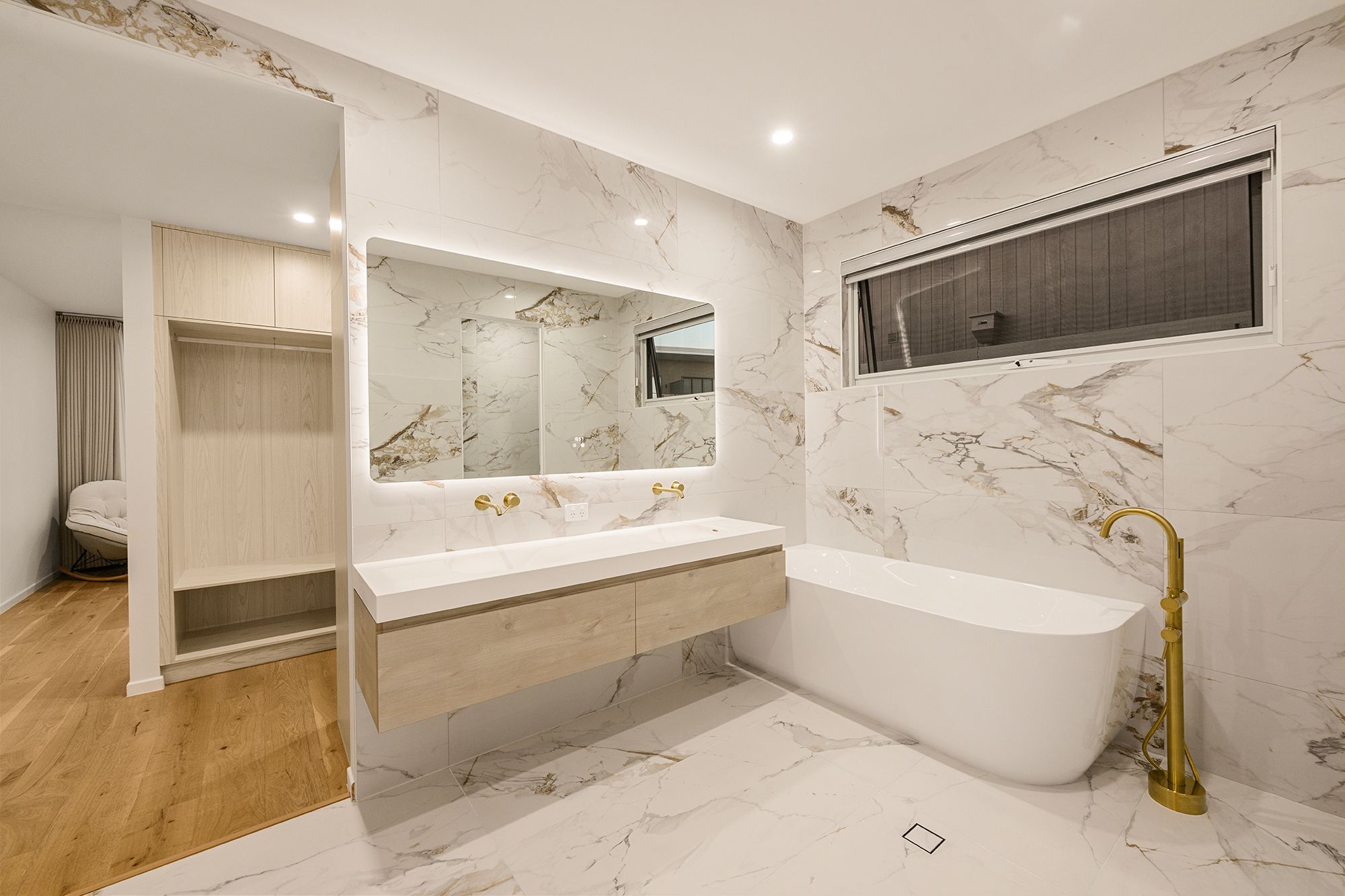 5030 Harbourview Drive — photo 11 of 30