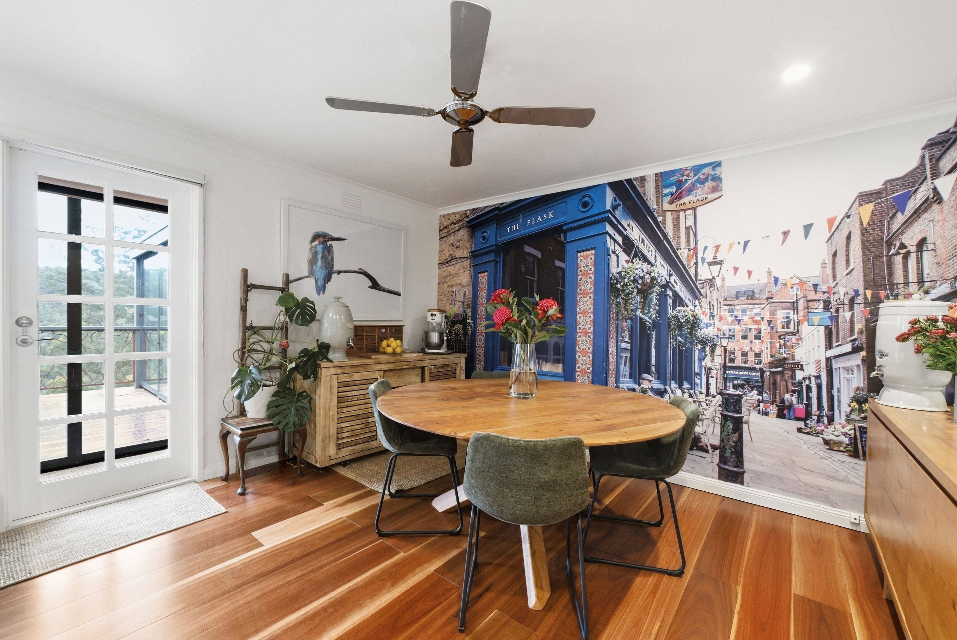 16 Forest Road — photo 6 of 18