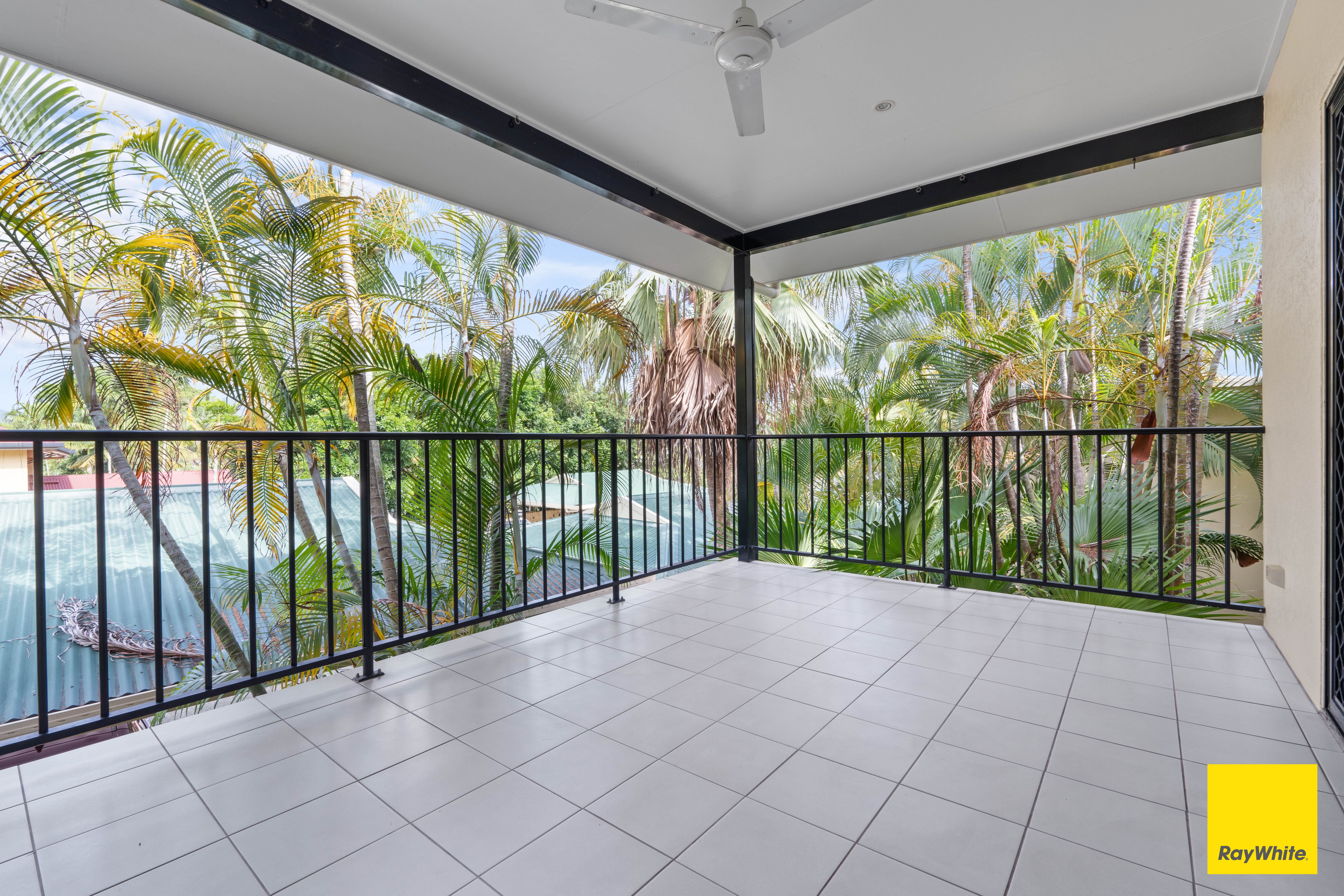 3-9 Stratford Parade, Stratford QLD 4870